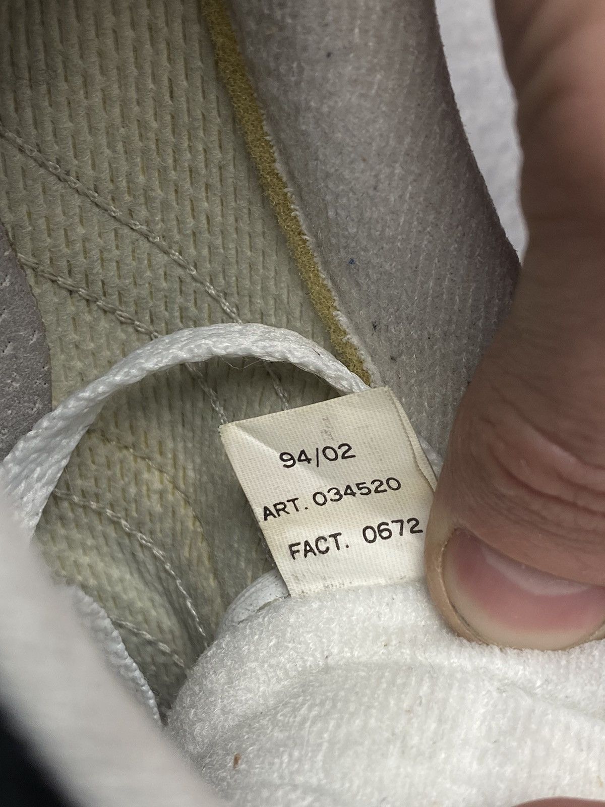 Vintage 🔥RARE🔥 Vintage Adidas Gazelle 1994 originals sneakers Size US 8.5 / EU 41-42 - 15 Thumbnail