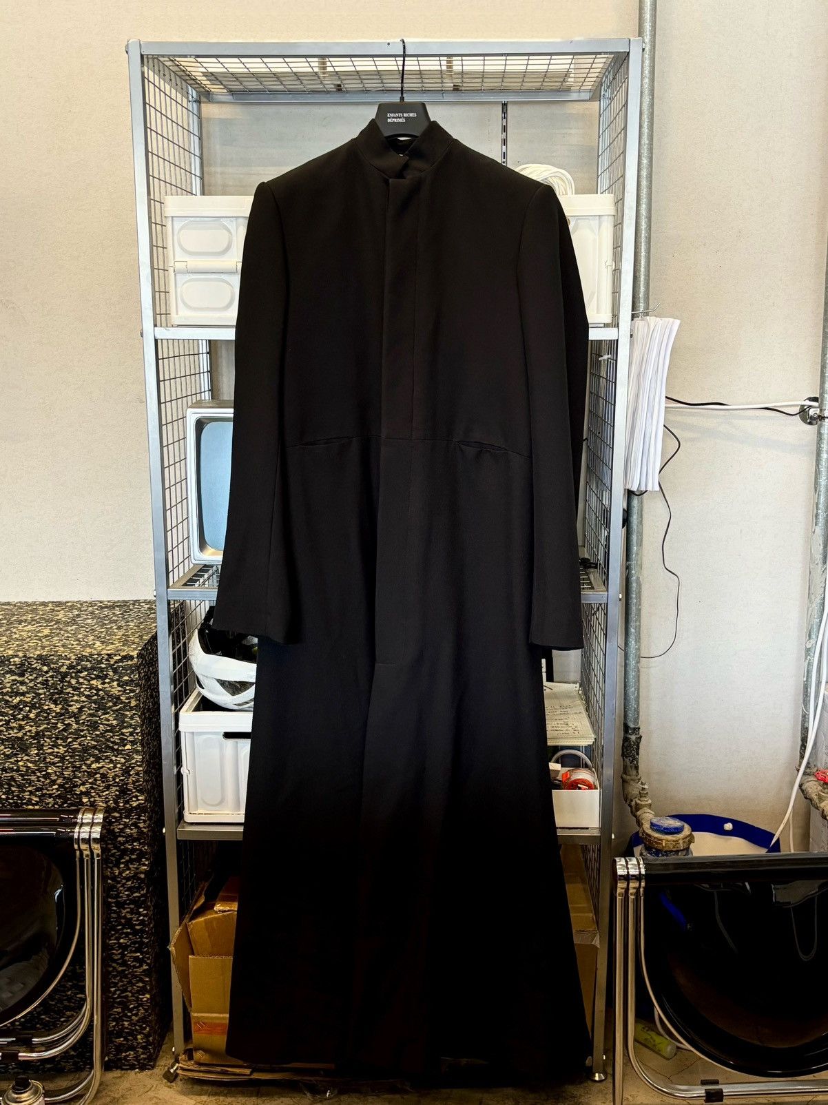 Vetements 16SS Hello boys crepe coat in black Size US M / EU 48-50 / 2 - 3 Thumbnail