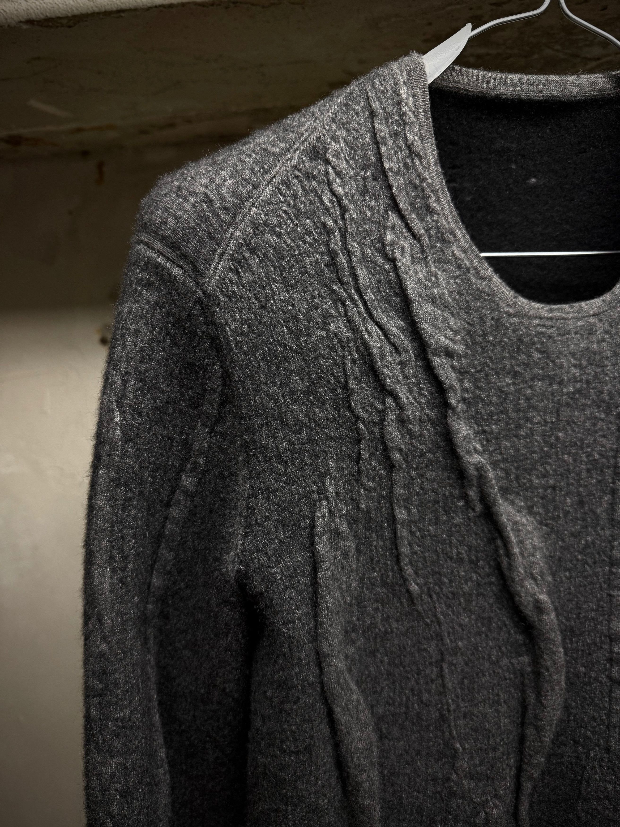 Label Under Construction Label Under Construction Distressed Crewneck Size US S / EU 44-46 / 1 - 3 Thumbnail