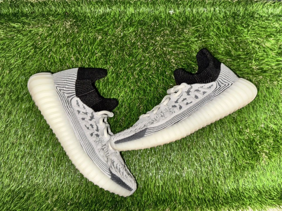 Adidas Adidas Yeezy Boost 350 V2 CMPCT “Panda” Size US 6 / IT 36 - 2 Thumbnail