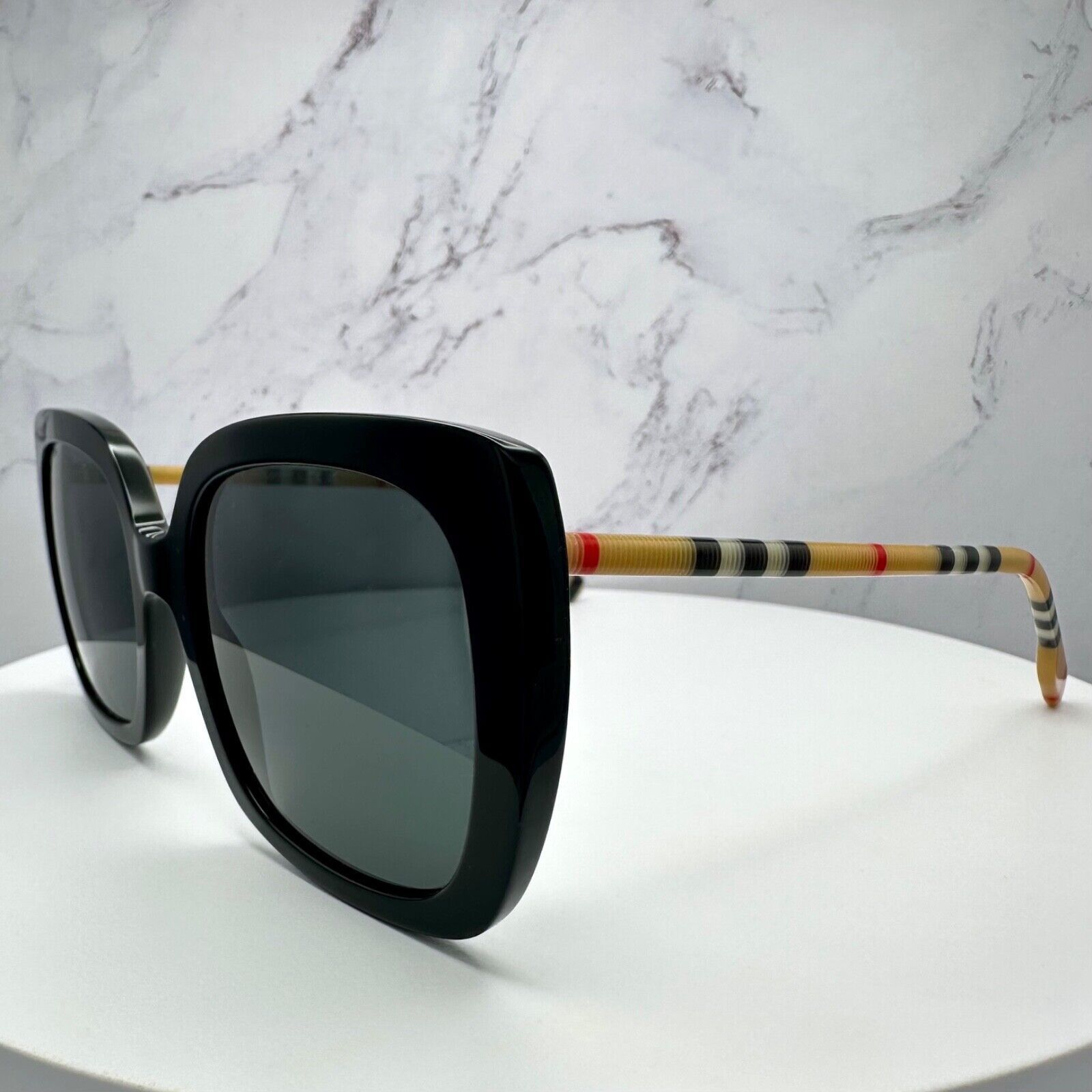 Burberry Burberry Sunglasses Black Cat Eye Checkered Arm Authentic Size ONE SIZE - 6 Thumbnail