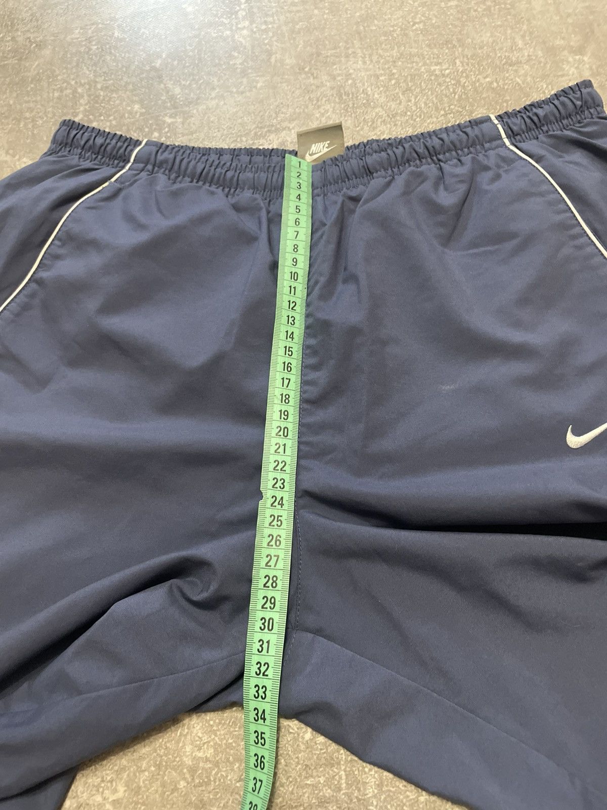 Nike Vintage Nike Nylon Shorts Swoosh Logo Y2K Size M Size US 32 / EU 48 - 18 Thumbnail