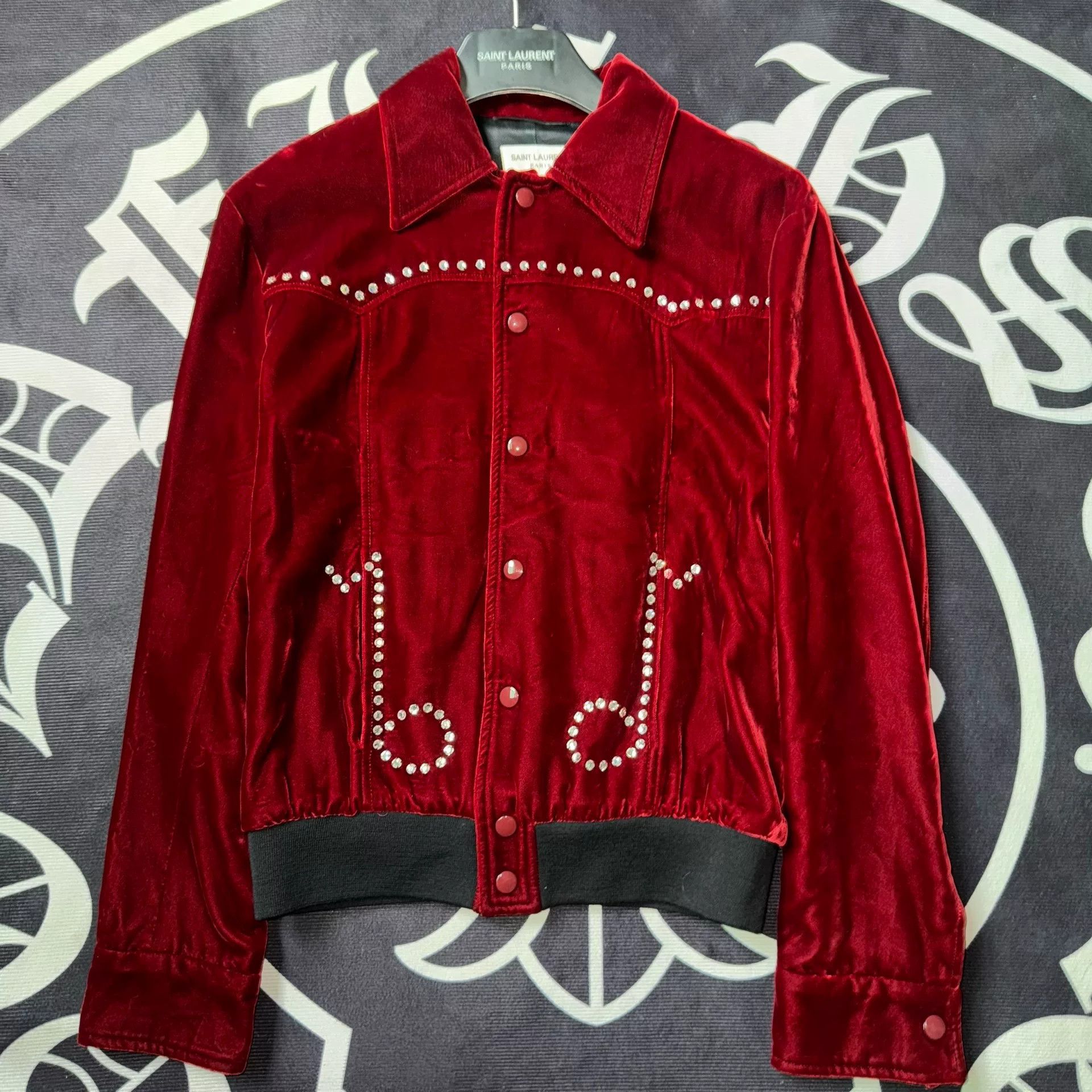 Saint Laurent Paris Saint Laurent 16FW Red Velvet Crystal Note Size US S / EU 44-46 / 1 - 1 Thumbnail