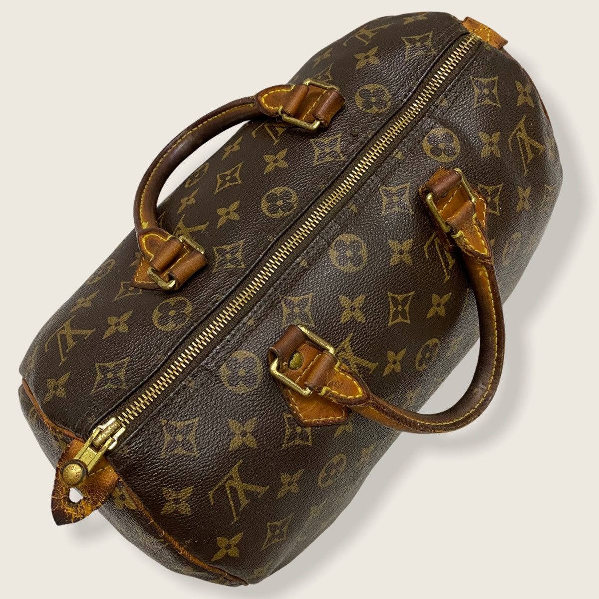 Louis Vuitton ‼️LASTDROP‼️ AUTHENTIC LOUIS VUITTON MONOGRAM SPEEDY 30 BAG Size ONE SIZE - 5 Thumbnail