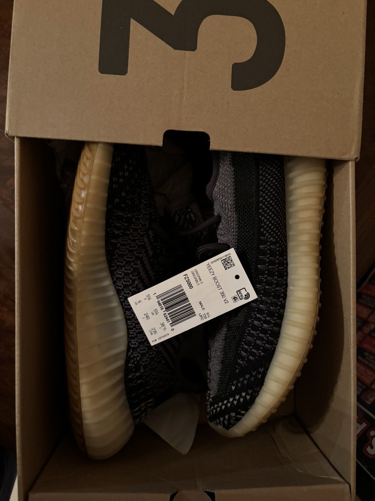 Adidas × Yeezy Yeezy Boost 350 V2 ‘Carbon’ Size US 6 / EU 39 - 8 Thumbnail