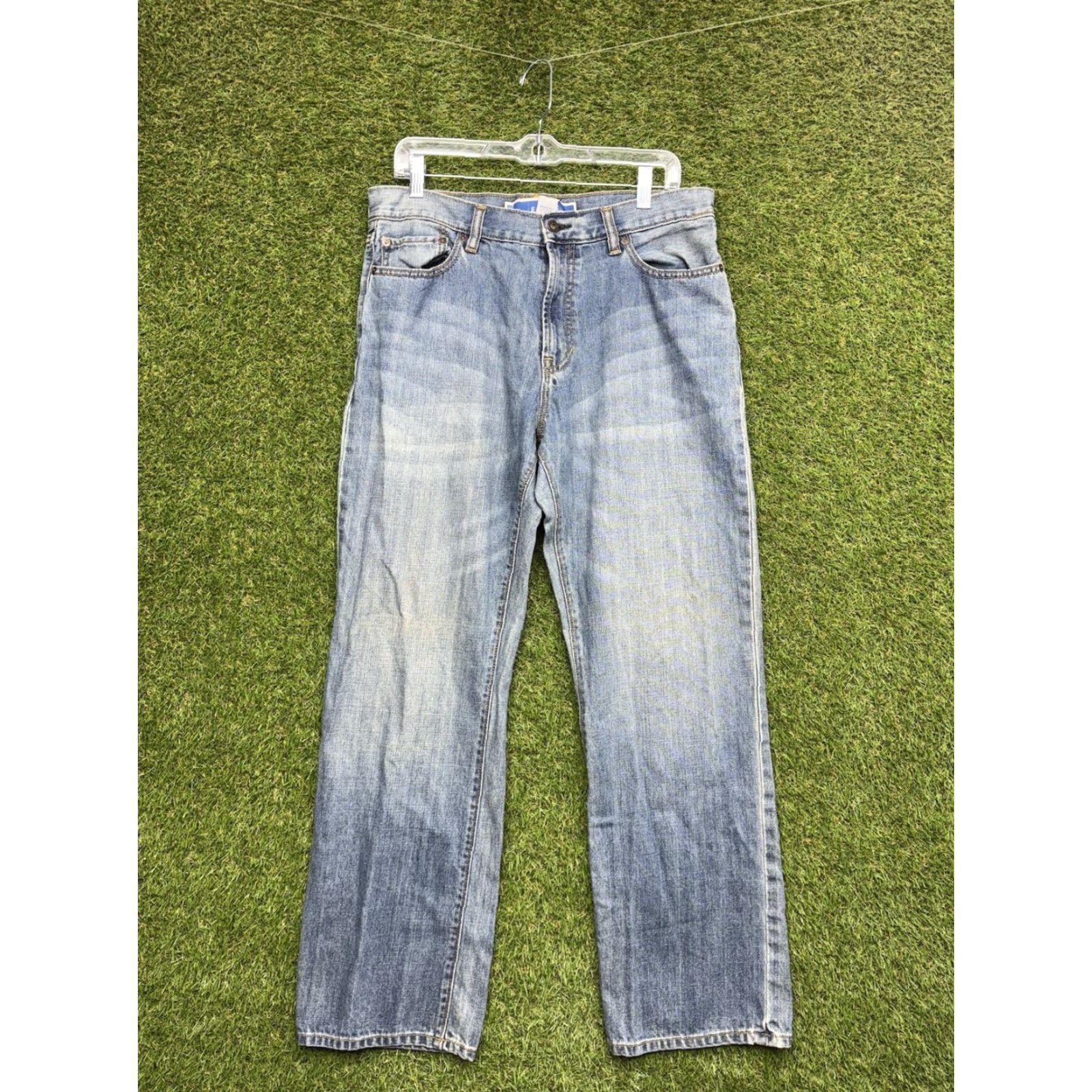 Gap Gap Jeans Mens 33X30 Easy Fit Regular Straight Distressed 100% Cotton Medium Wash Blue 1969 Gap 1969 Mens Jeans Size US 33 - 2 Thumbnail