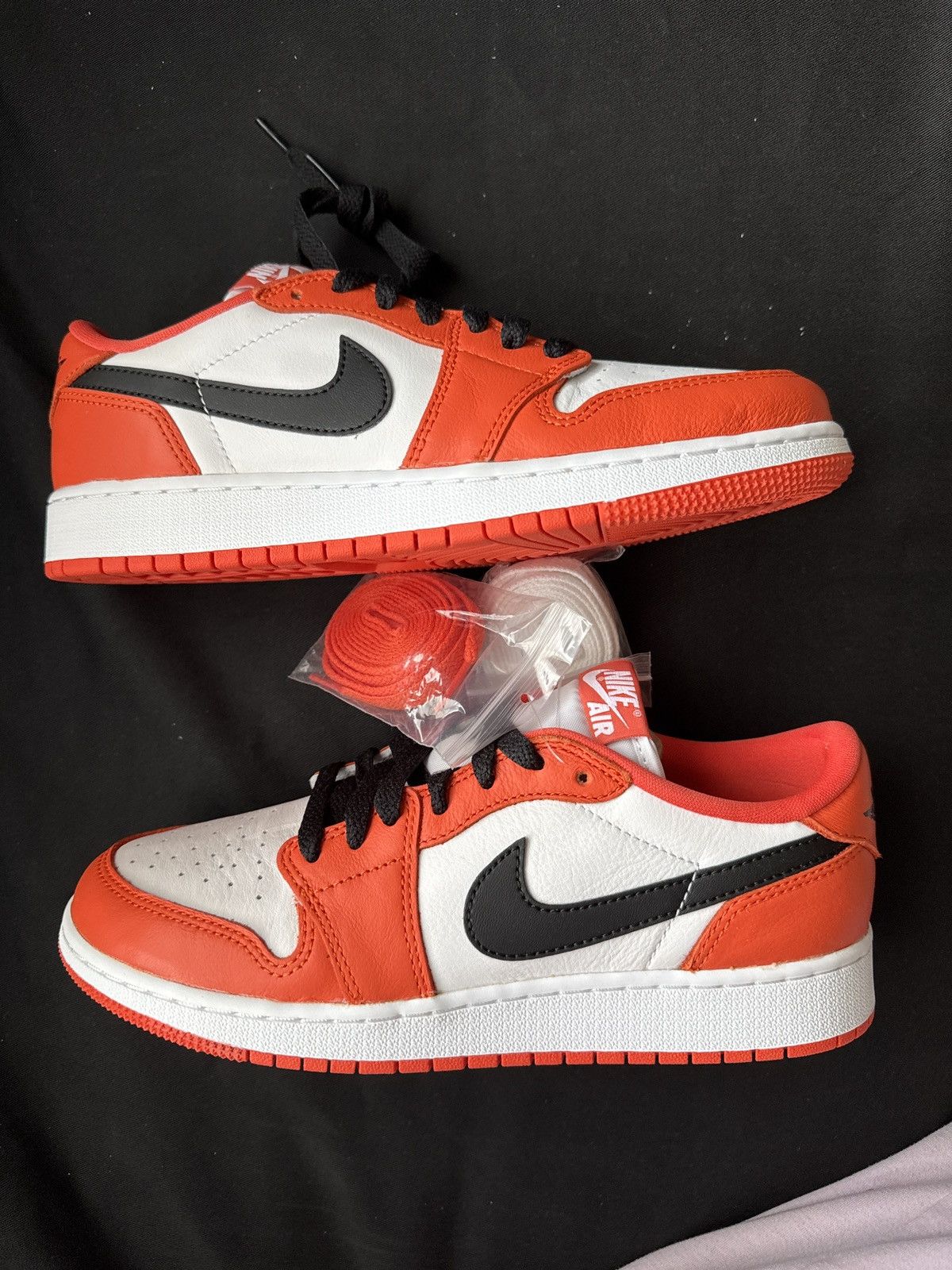 Nike Air Jordan 1 Low OG Starfish Black/White Size US 6.5 / EU 39-40 - 2 Thumbnail