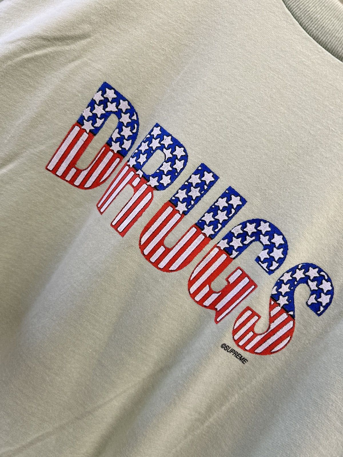 Supreme Supreme DRUGS T-shirt Size US XL / EU 56 / 4 - 3 Thumbnail