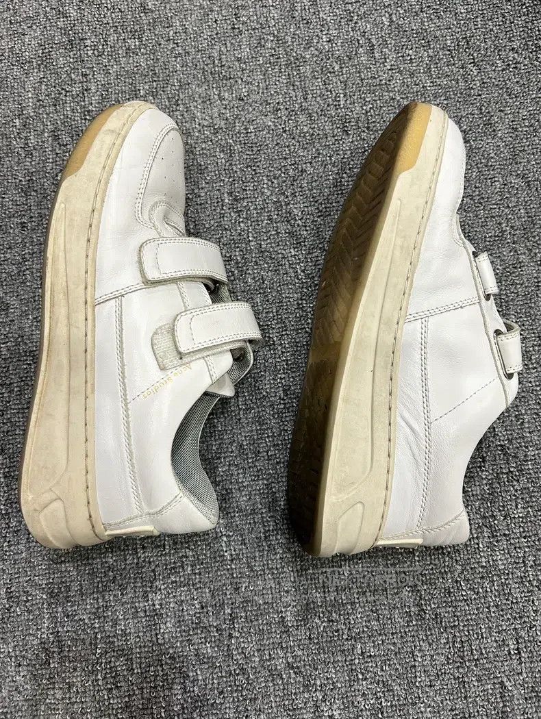 Acne Studios Acne Studios Smiley Face Velcro White Sneakers Size US 8.5 / IT 38.5 - 4 Thumbnail