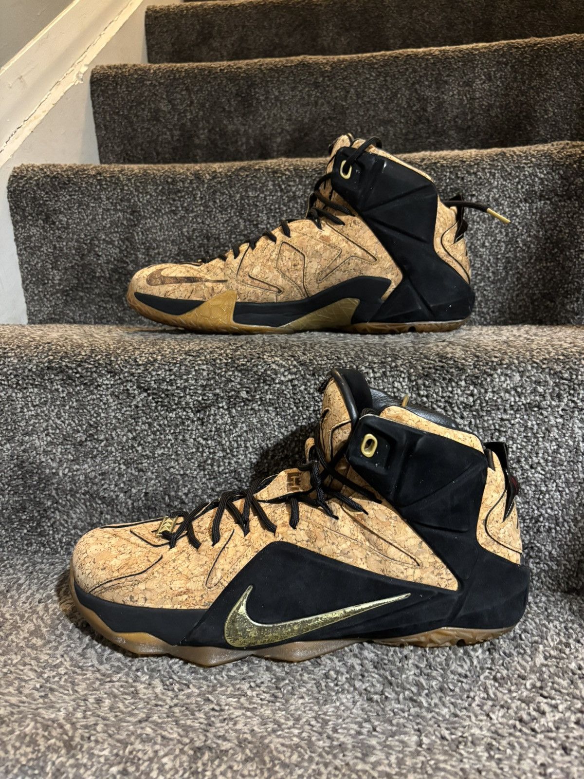 Nike Lebron Xll 12 EXT King\'s Cork size 13 authentic Nike Lebron Xll 12 EXT King\ main image 3