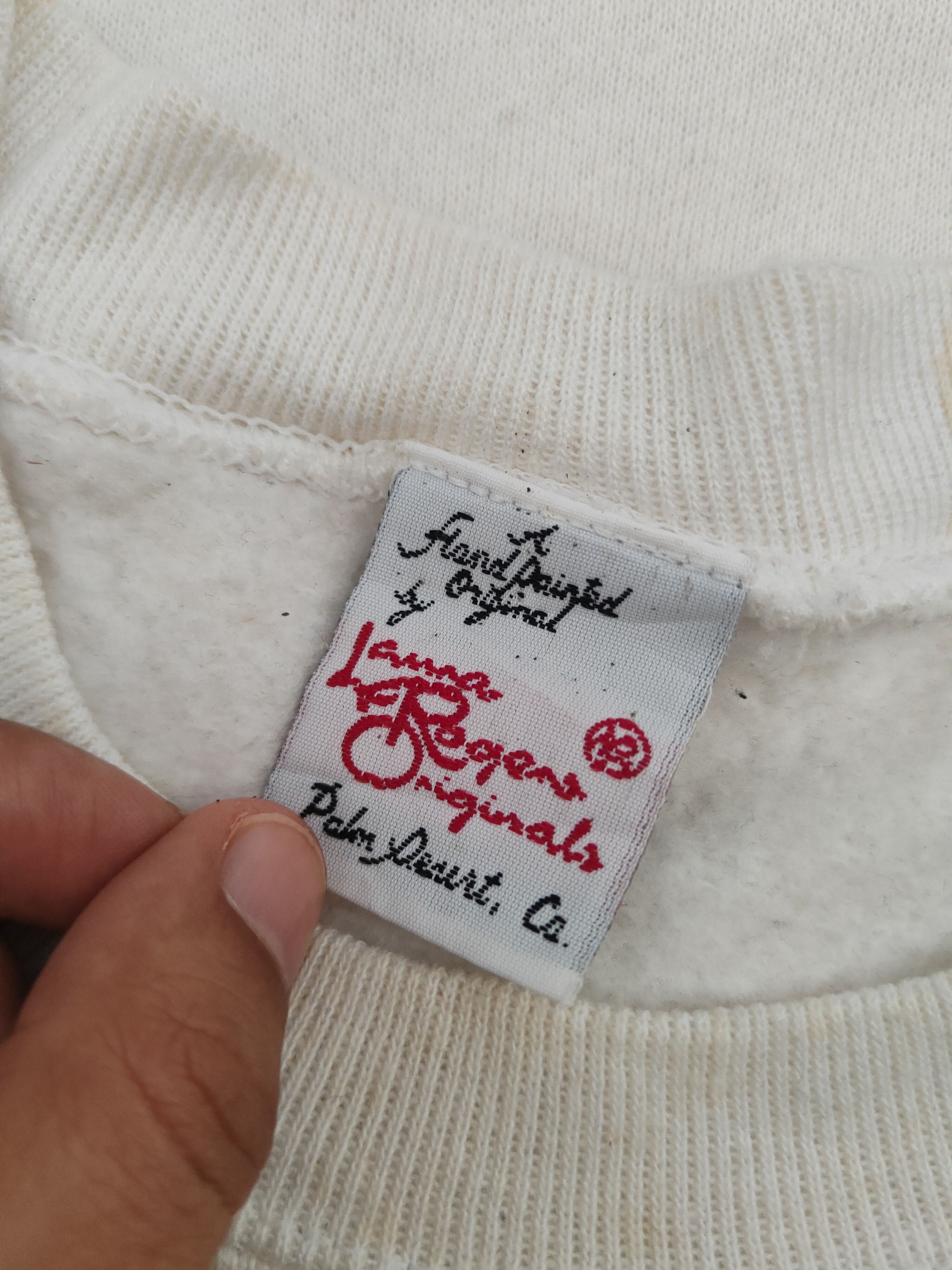 Japanese Brand Vintage Big Print 🔥 Laura Rogers White Dogs Sweatshirt Size M / US 6-8 / IT 42-44 - 12 Thumbnail