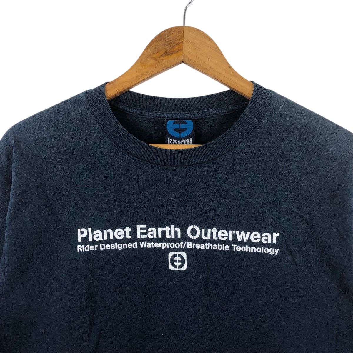 Vintage Vintage 90’ PLANET EARTH OUTERWEAR Rider Designed Tee Shirt Size US M / EU 48-50 / 2 - 2 Thumbnail
