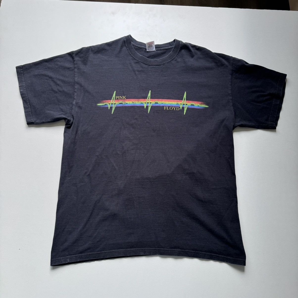 Pink Floyd 00s Pink Floyd Dark Side of the Moon Metal Rock Tees y2k Size US XL / EU 56 / 4 - 9 Thumbnail