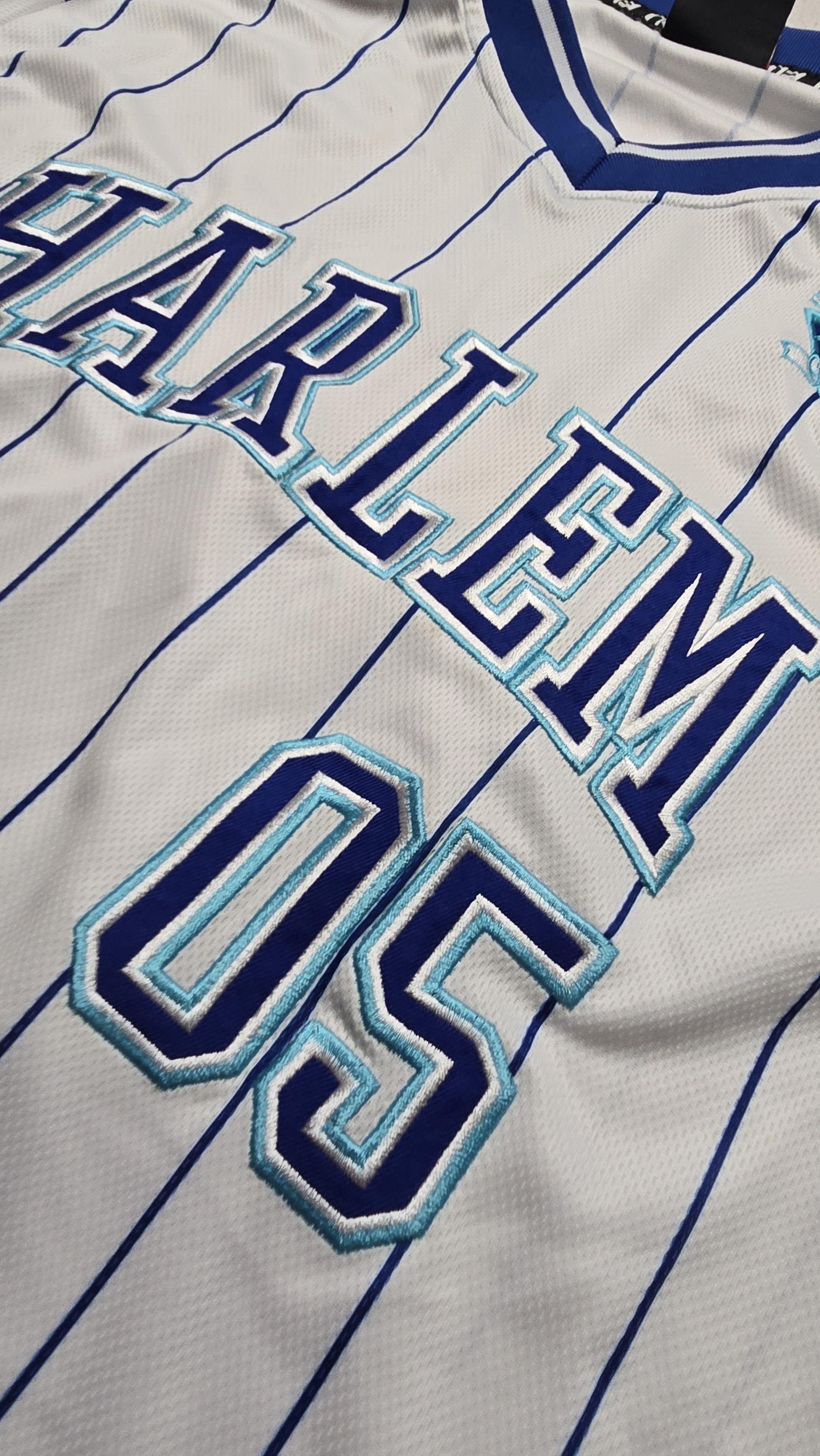 Fubu Vintage Fubu Harlem Y2K Rare White Pinstripe jersey Size US S / EU 44-46 / 1 - 6 Thumbnail