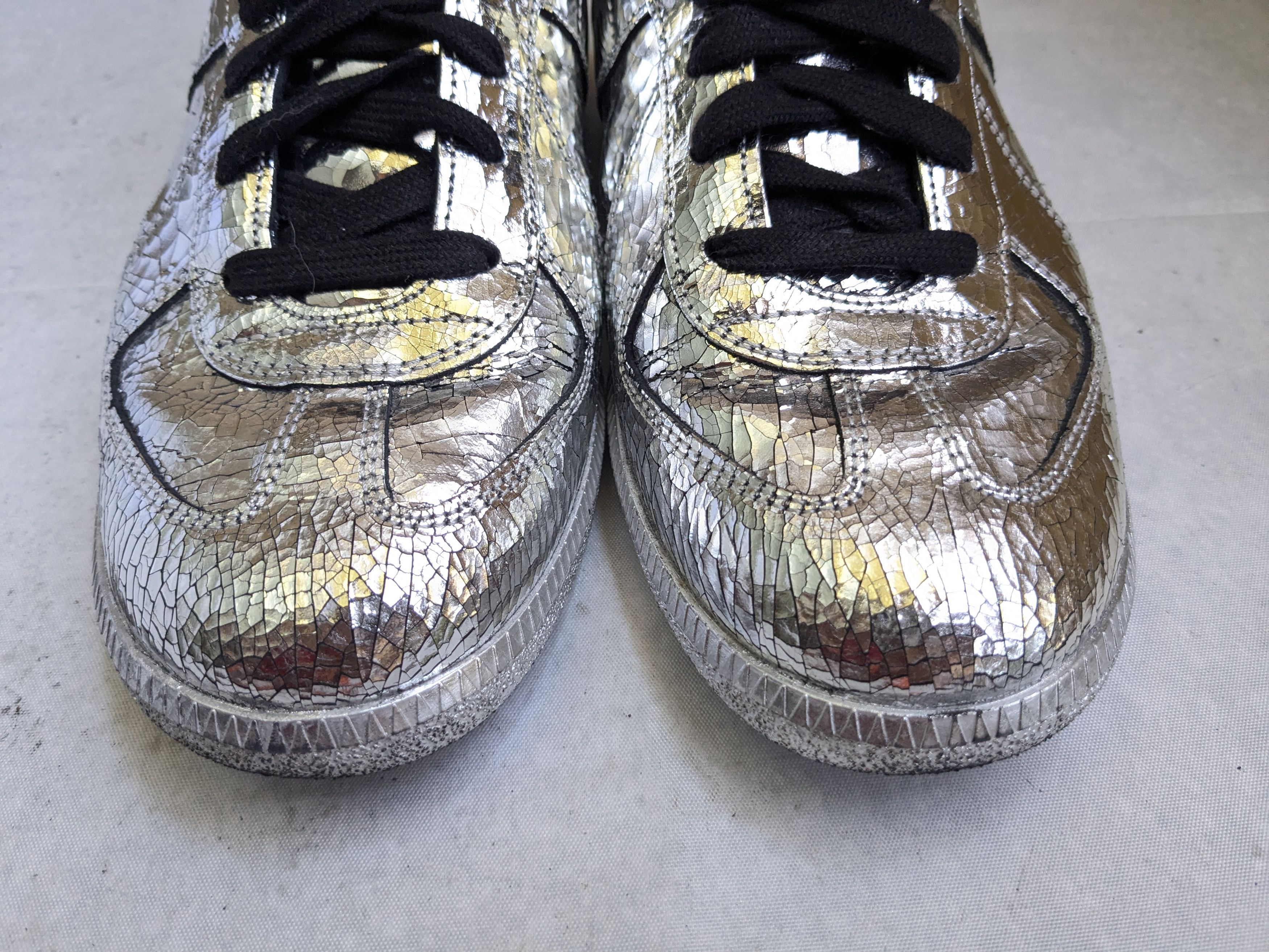 Maison Margiela Maison Margiela Replica GAT Silver Black 10 43 Low Tops Size US 10 / EU 43 - 3 Thumbnail