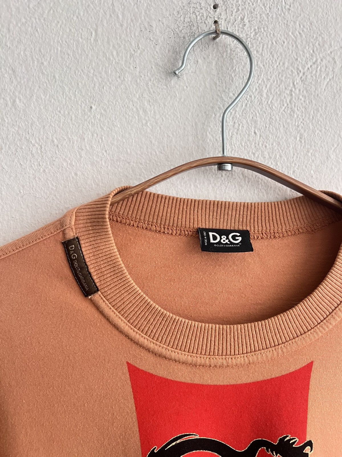 Dolce & Gabbana 2000s Dolce & Gabbana Hong Kong Dragon long sleeve t-shirt Size US M / EU 48-50 / 2 - 2 Thumbnail