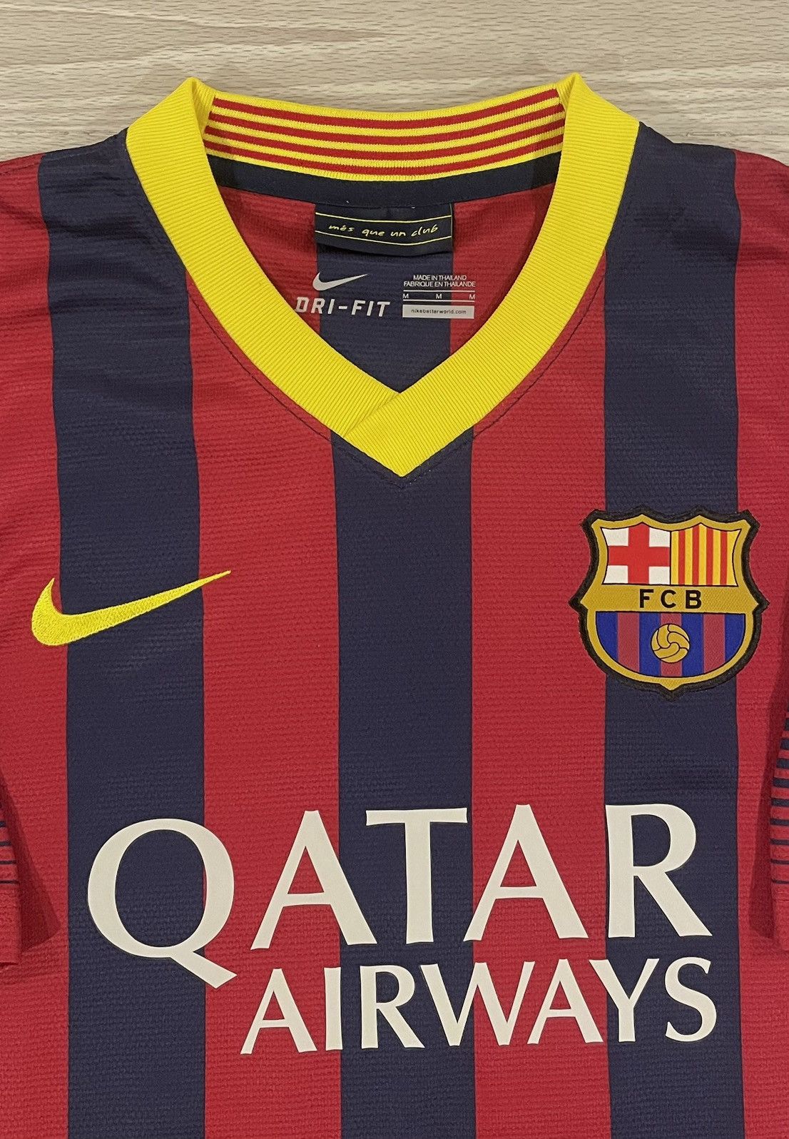 Nike Nike 2013/14 Barcelona Alex Song Soccer Jersey Men’s Medium Size US M / EU 48-50 / 2 - 5 Thumbnail