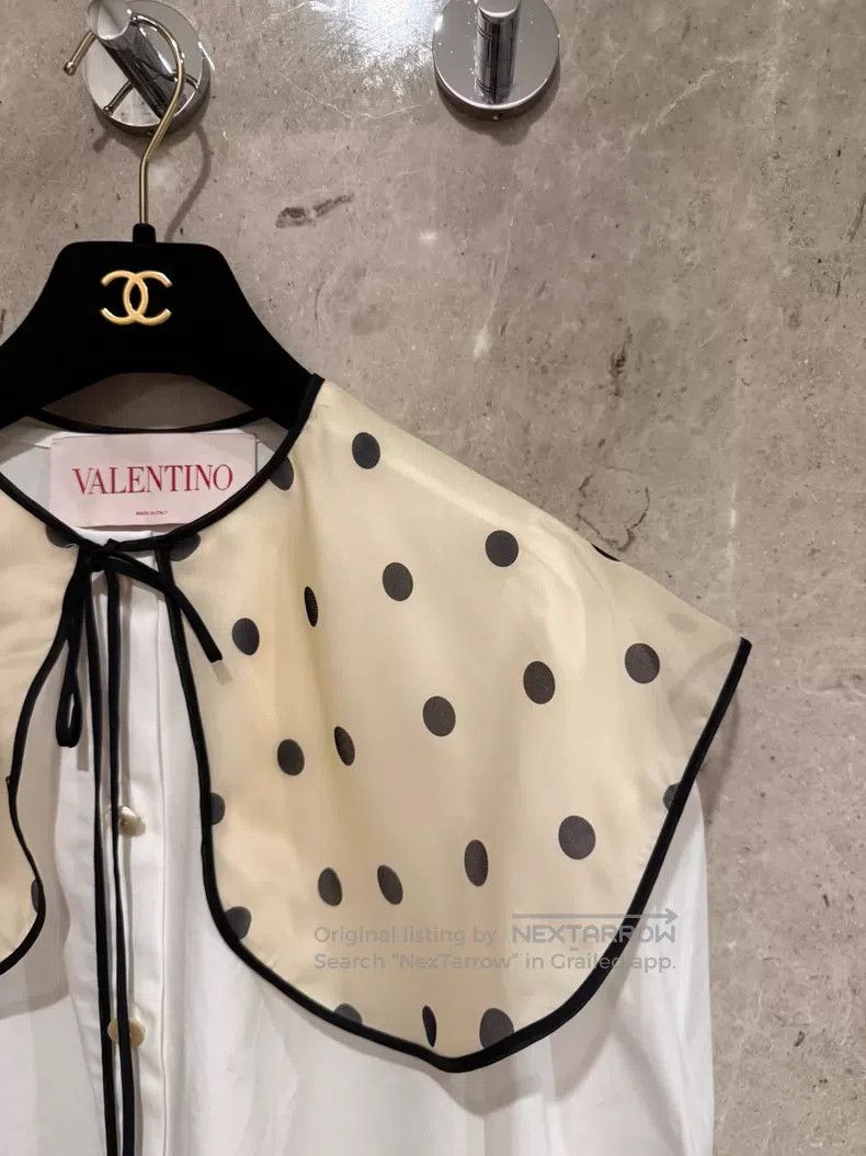 Valentino Valentino Shirt with a large collar Size XS / US 0-2 / IT 36-38 - 2 Thumbnail