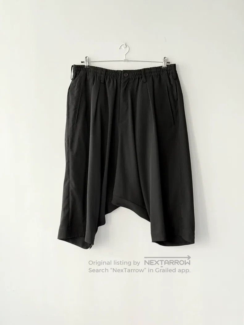 Yohji Yamamoto Yohji Yamamoto Size 3 Cropped wide-leg pants with a crotch| Size US 30 / EU 46 - 1 Thumbnail