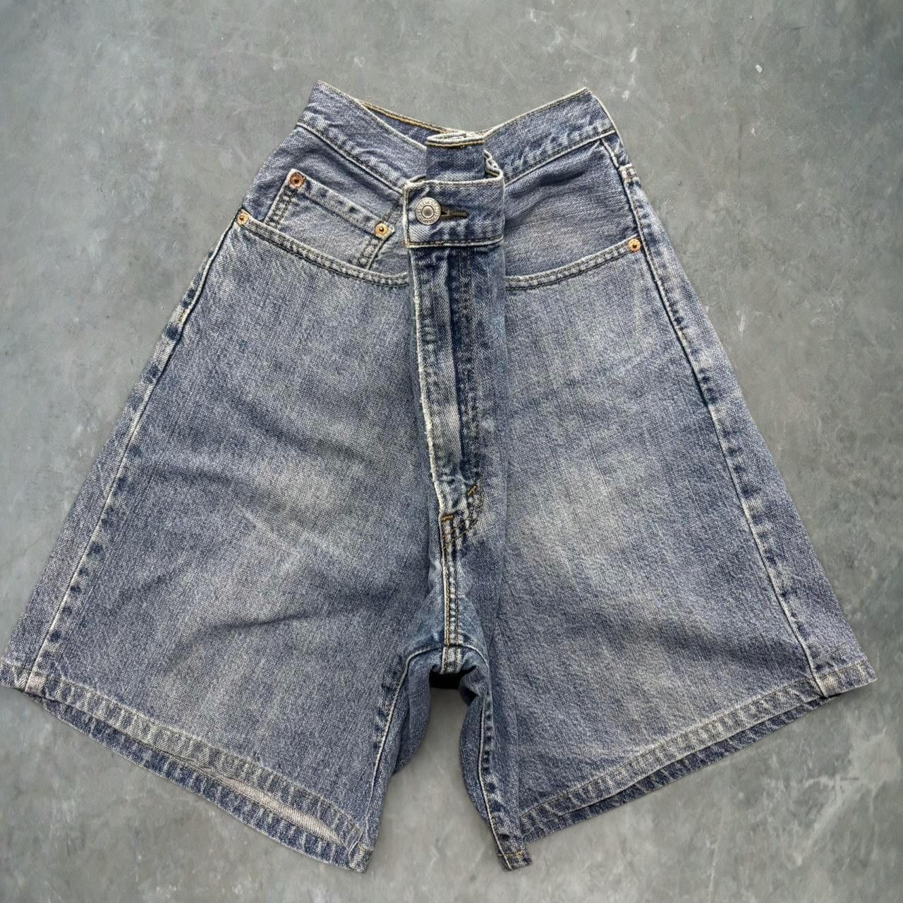 Levi's Crazy Vintage Y2K/2000s Levis Grunge Denim Shorts Jorts! Size US 38 / EU 54 - 1 Thumbnail