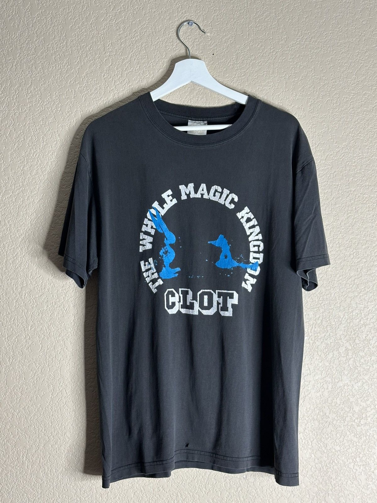 CLOT VINTAGE CLOT “THE WHOLE MAGIC KINGDOM” tee Size US M / EU 48-50 / 2 - 1 Preview