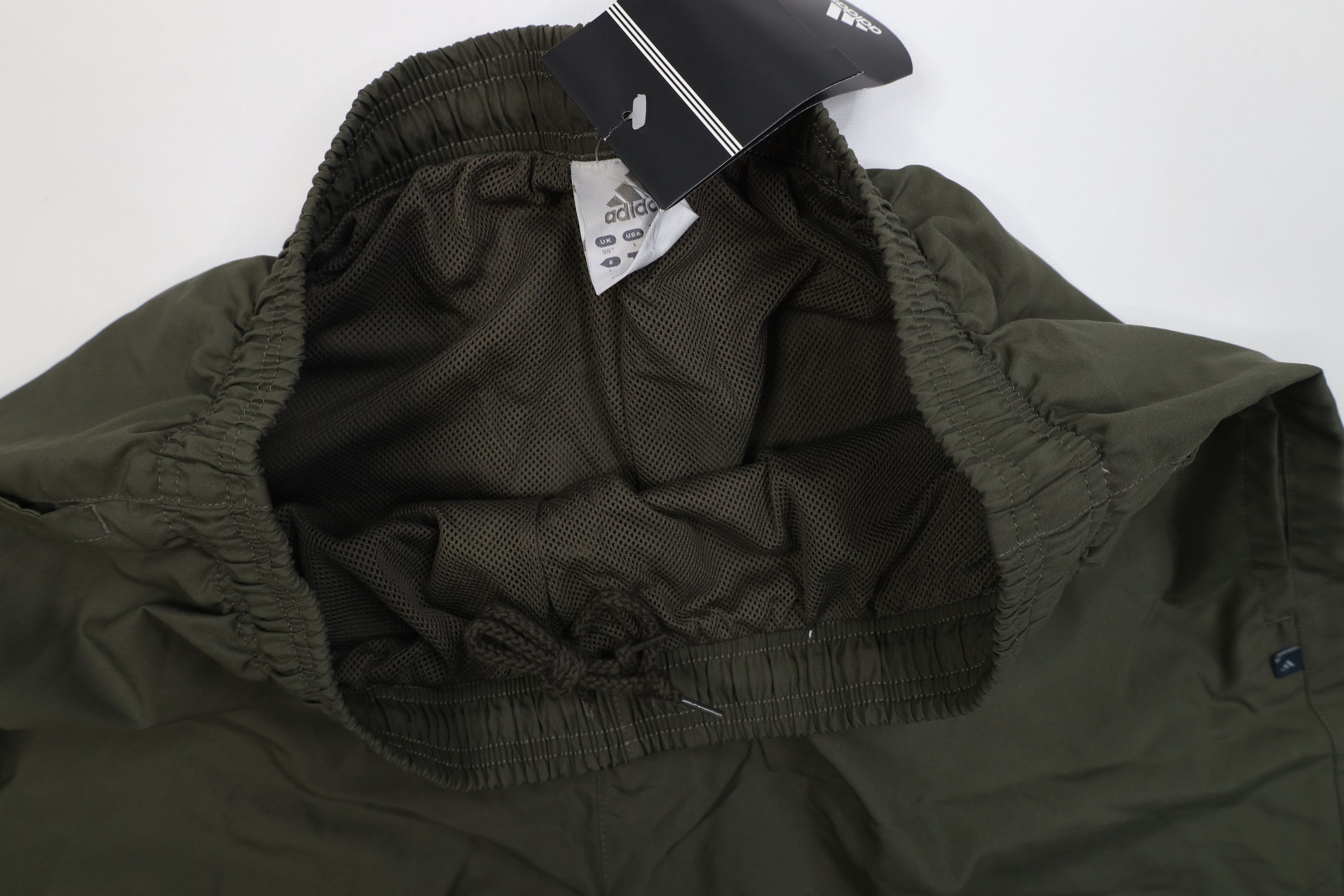 Adidas Deadstock Vintage Y2K 2002 Adidas Lined Windbreaker Shorts Size US 34 / EU 50 - 10 Thumbnail