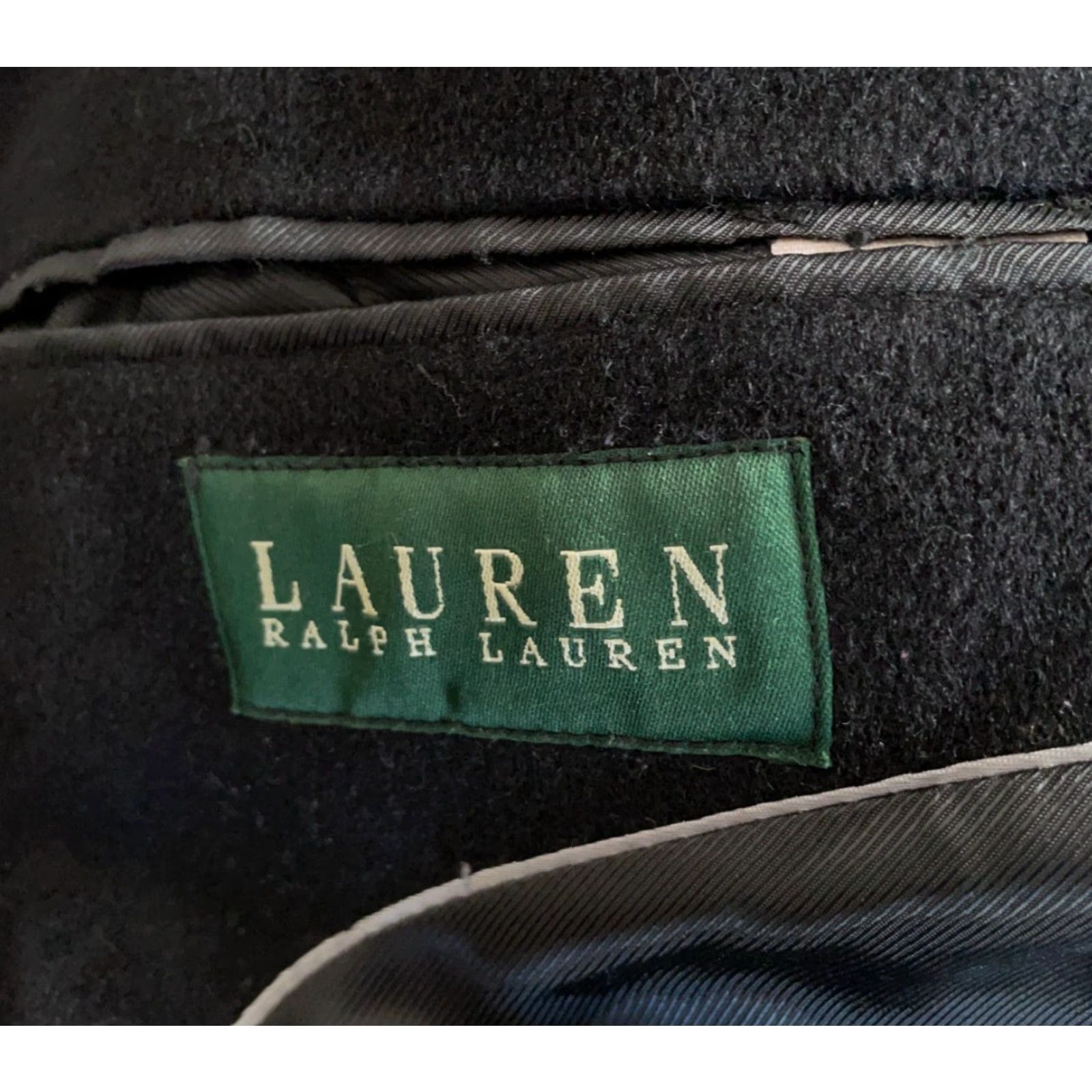 Ralph Lauren Lauren Ralph Lauren Coat Men 44 Black Wool Overcoat Mid-Length Wool Coat Jacket/Coat Black 100% Wool Overcoat Mens 44 Mid-Length Classic Preppy Size US S / EU 44-46 / 1 - 3 Thumbnail