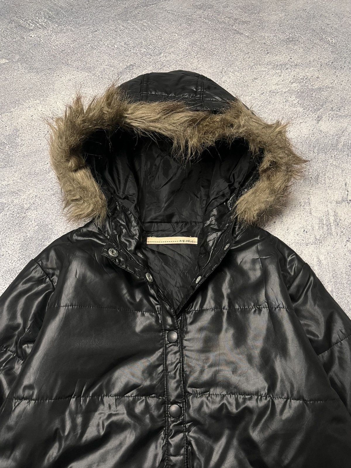 Japanese Brand Racoon Fur Puffer Jacket Size US M / EU 48-50 / 2 - 4 Thumbnail