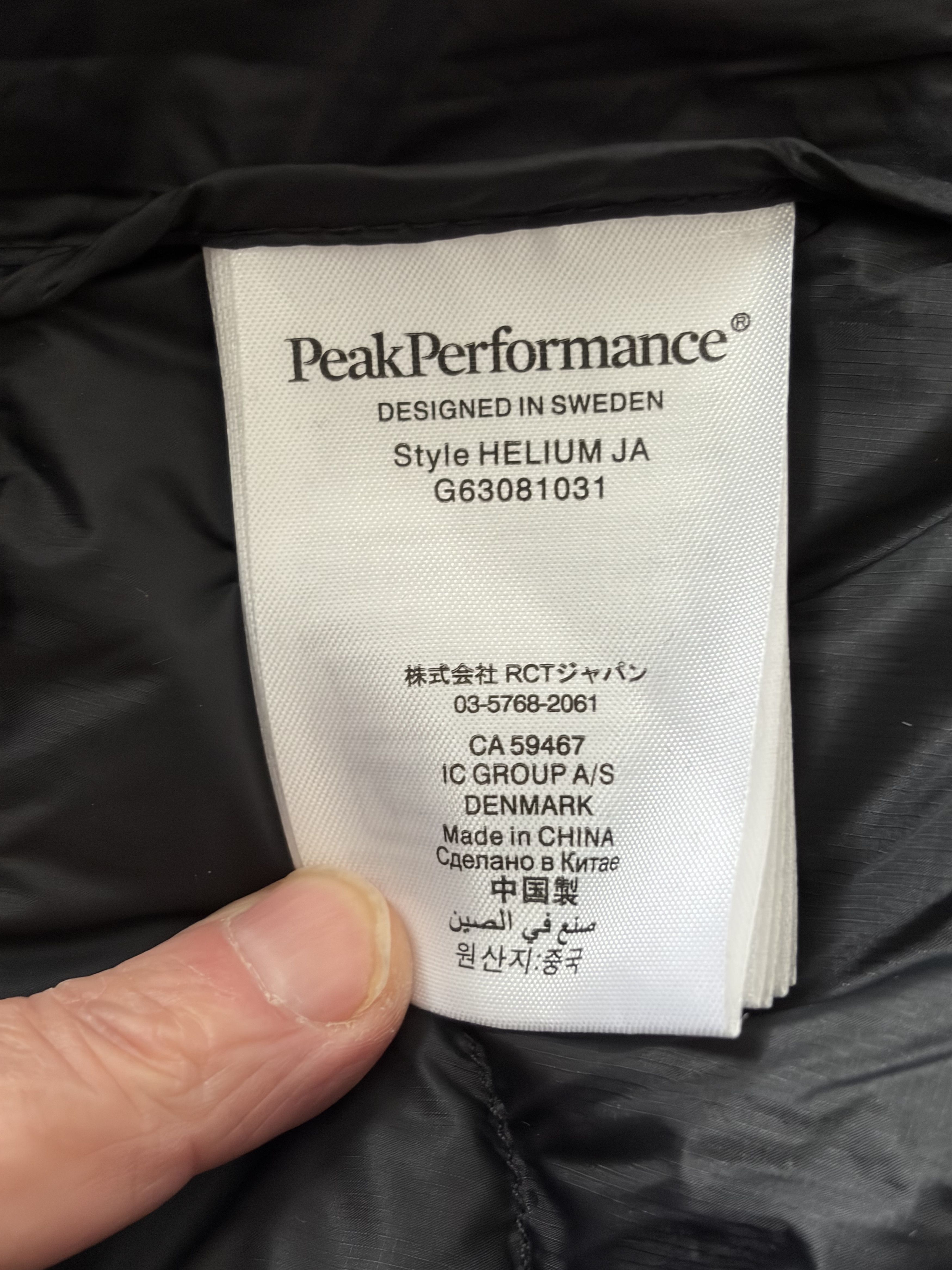 Peak Performance Peak Performance black helium puffer men's large NWT Size US L / EU 52-54 / 3 - 11 Thumbnail