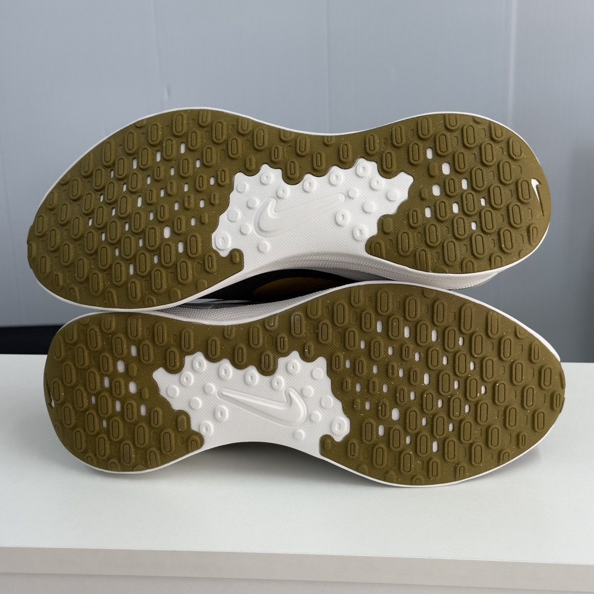 Nike Original Nike Revolution 7 FB2207-006 | US 10 / EU 44 Size US 10 / EU 43 - 9 Thumbnail