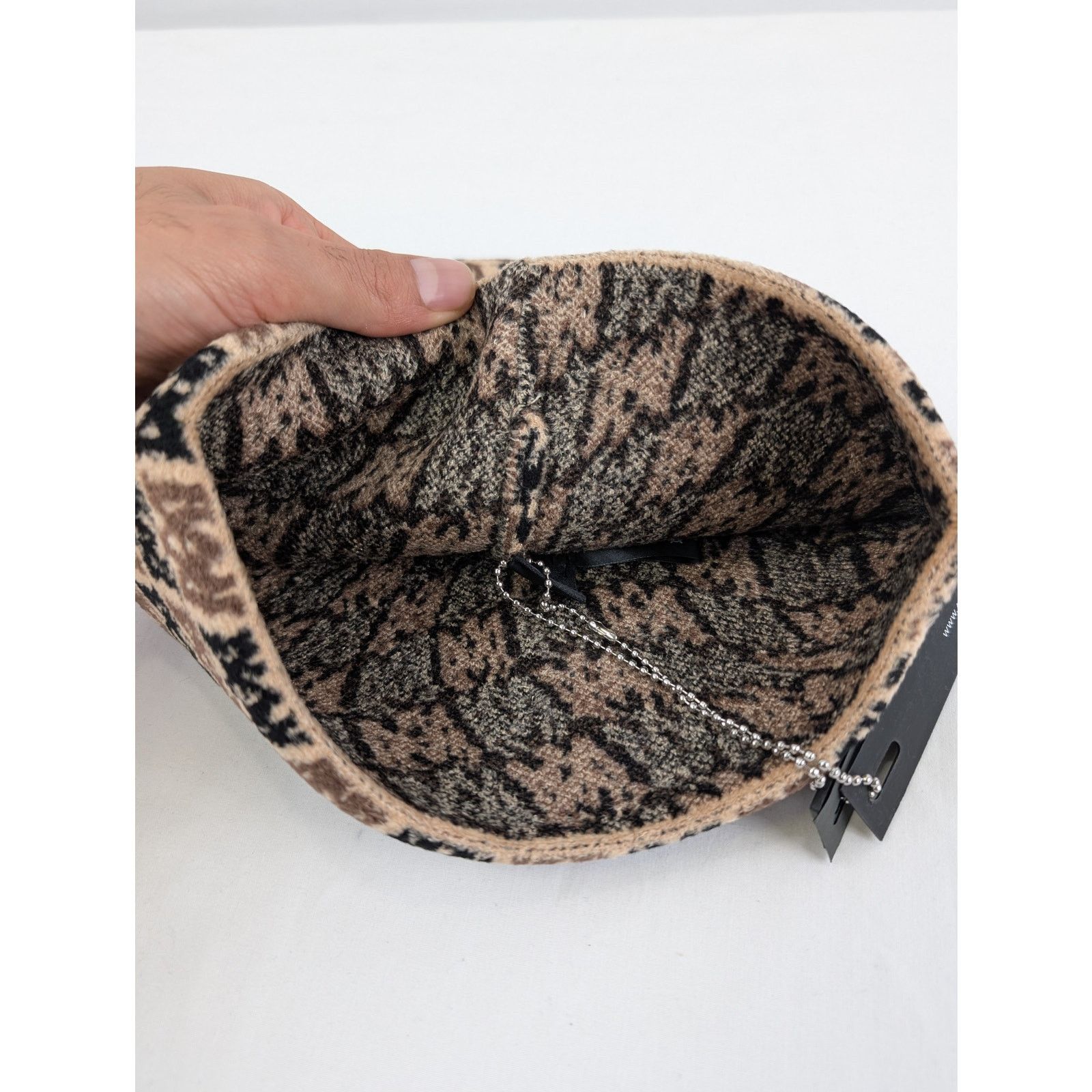 Amiri o1rshd1 Q:4 / Size: OS / MA Swirl Beanie Cap / Hat in Camel Size ONE SIZE - 7 Thumbnail