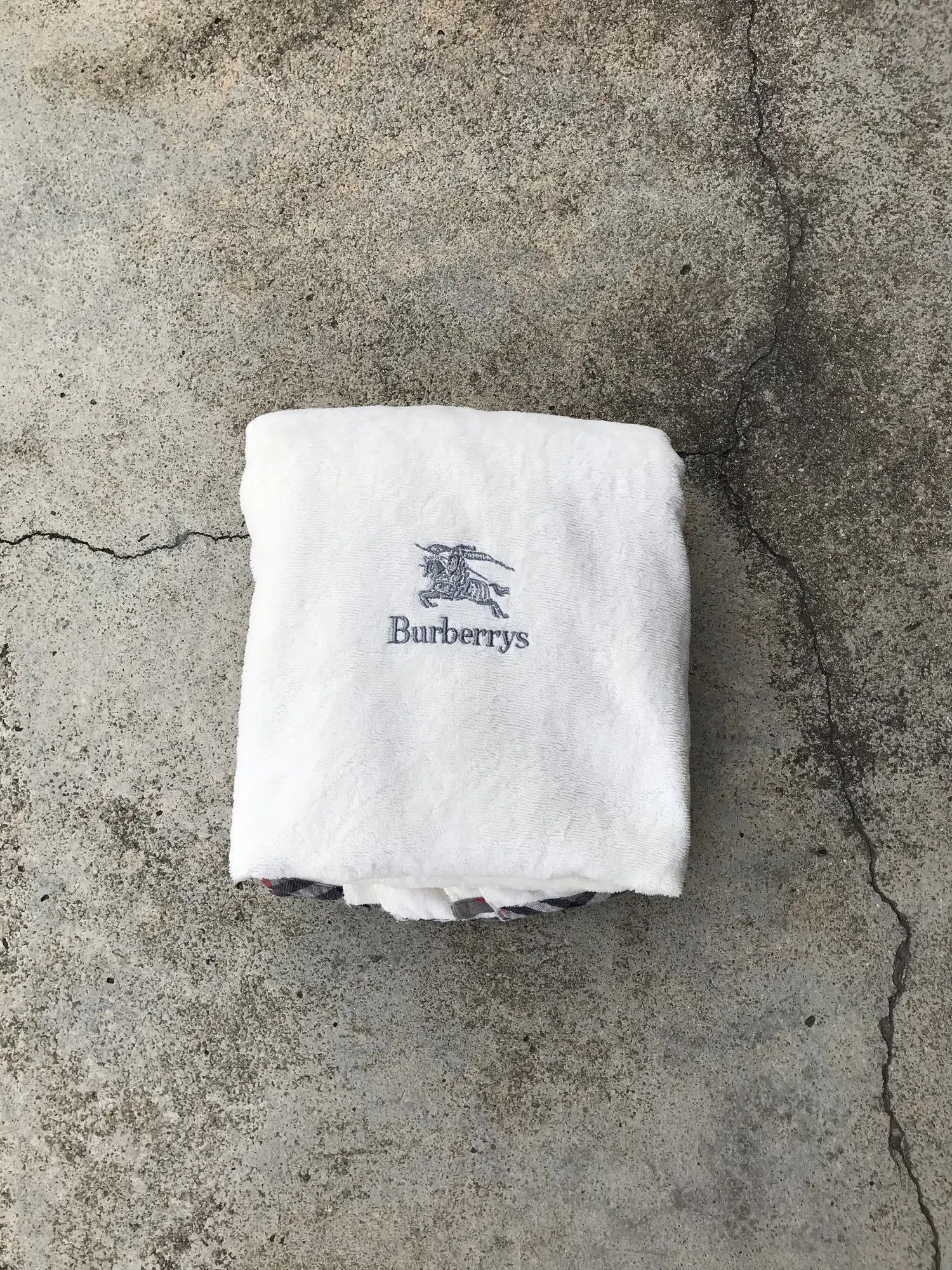 Burberry Prorsum Burberry Blanket Embroidery Logo Size ONE SIZE - 5 Thumbnail