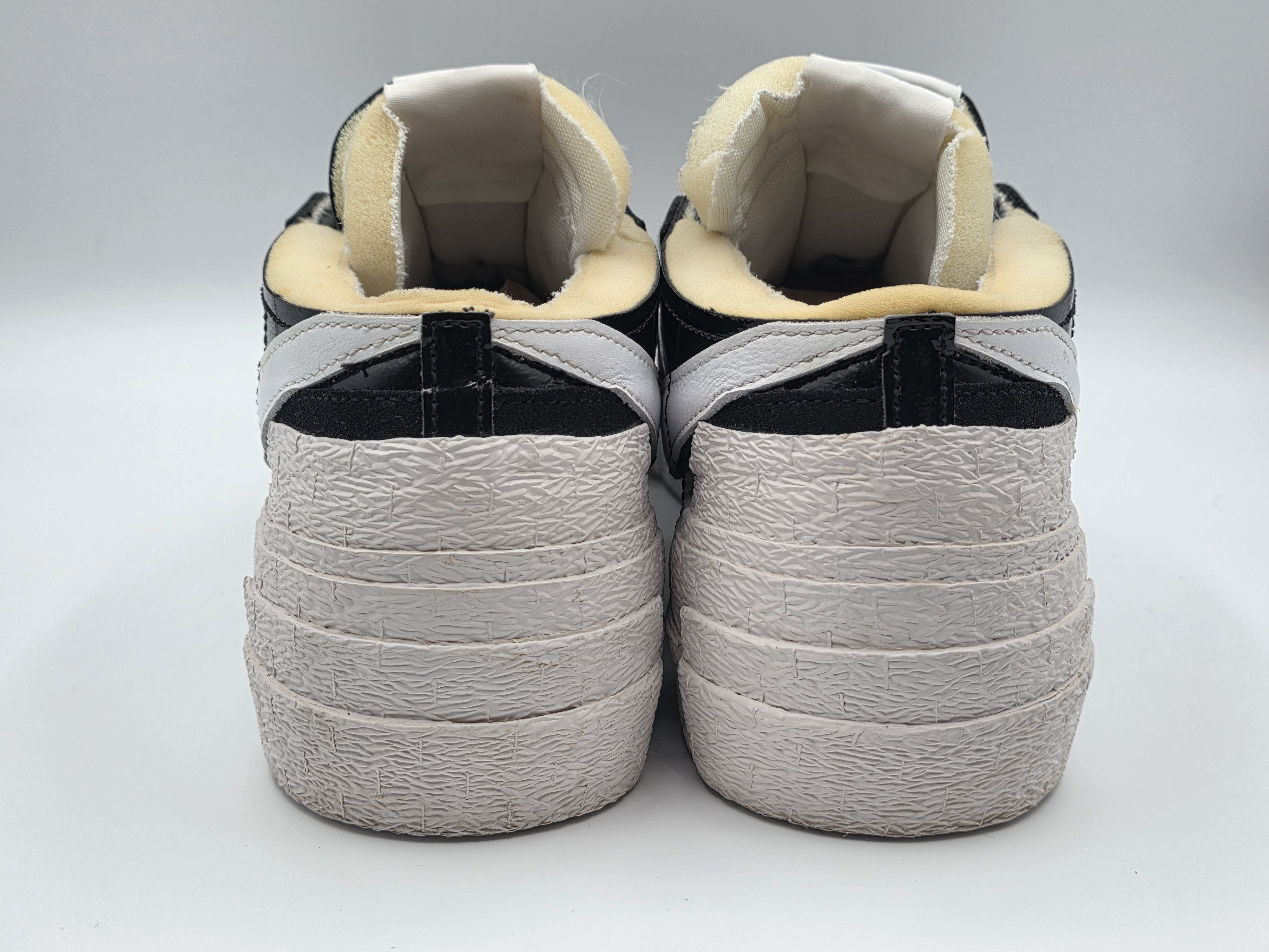 Nike Nike Sacai Blazer Low Black Patent Size US 11 / EU 44 - 4 Thumbnail