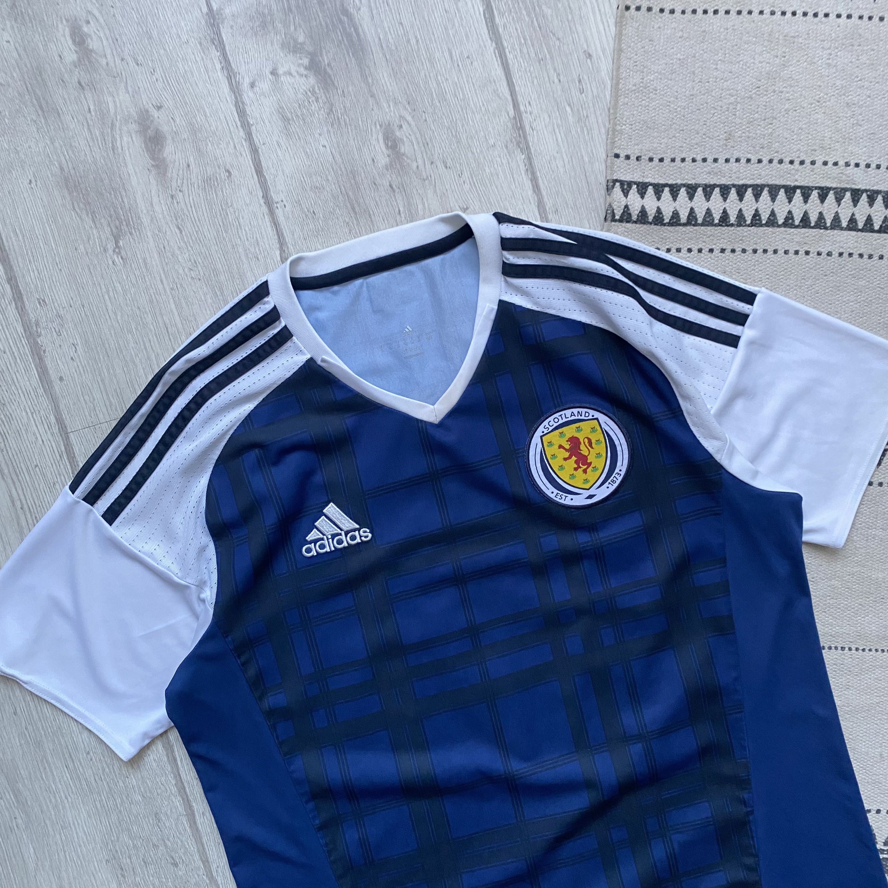 Adidas ⚽️ Blockore Adidas Scotland soccer jersey Drill England Size US M / EU 48-50 / 2 - 3 Thumbnail