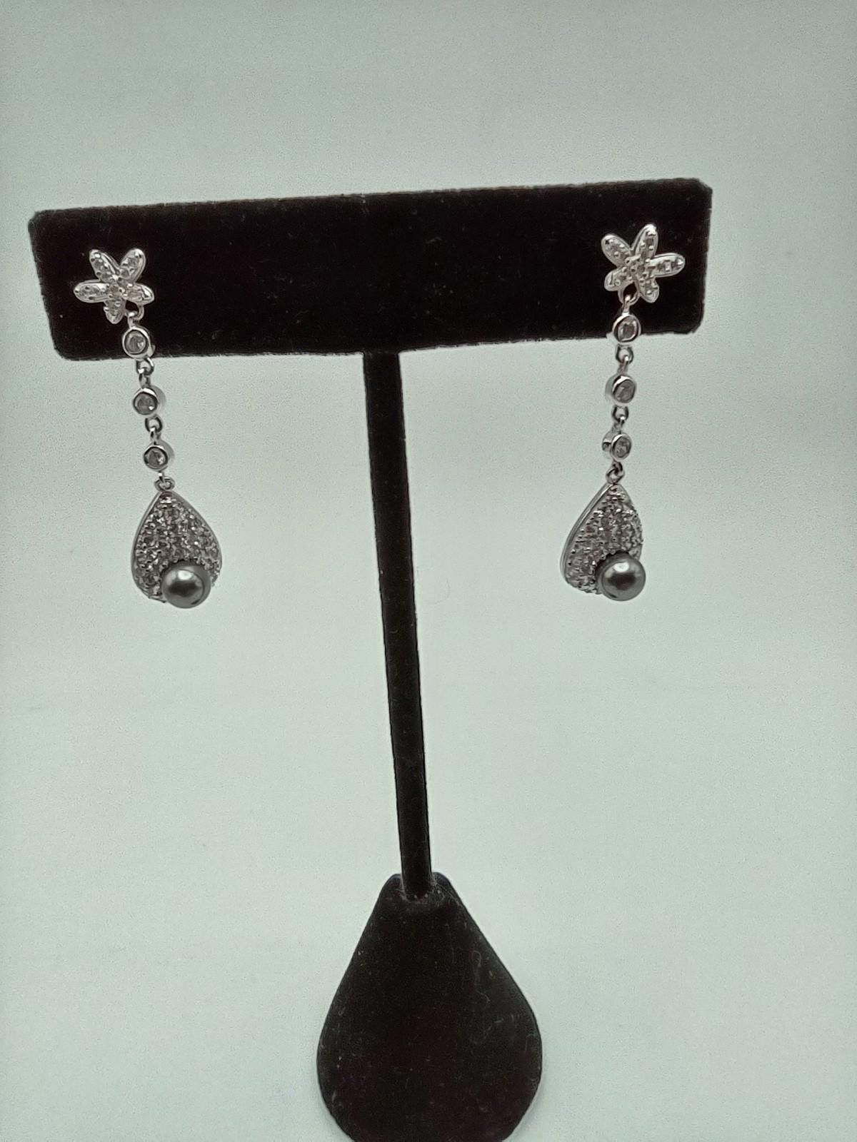 The Unbranded Brand Sterling CZ Gray Pearl Drop Dangle Earrings Size ONE SIZE - 1 Thumbnail