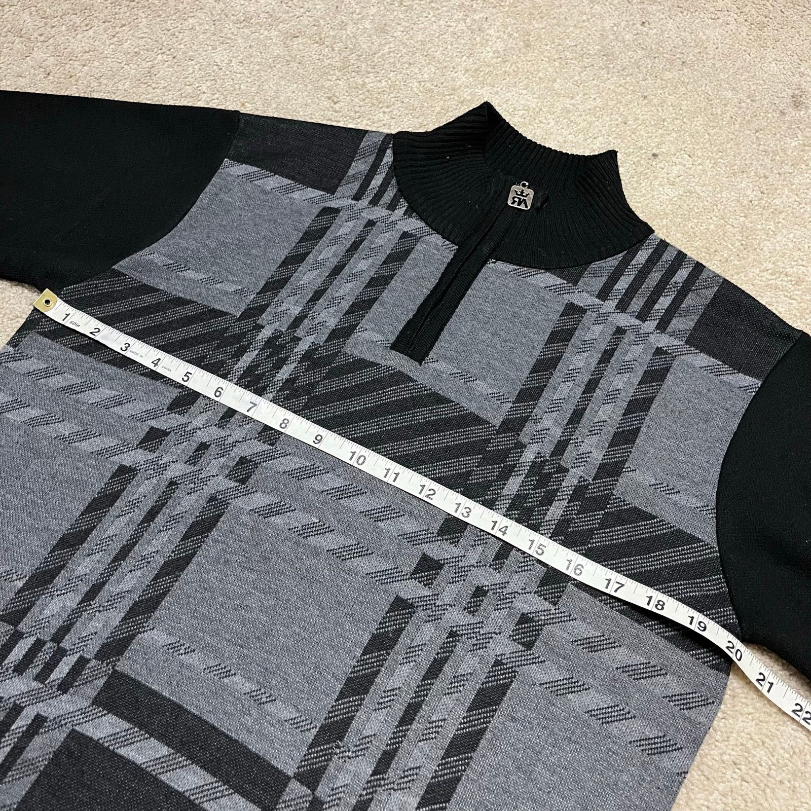 Other Y2K Red Ape Black Gray Plaid Quarter Zip Sweater Large Size US L / EU 52-54 / 3 - 5 Thumbnail