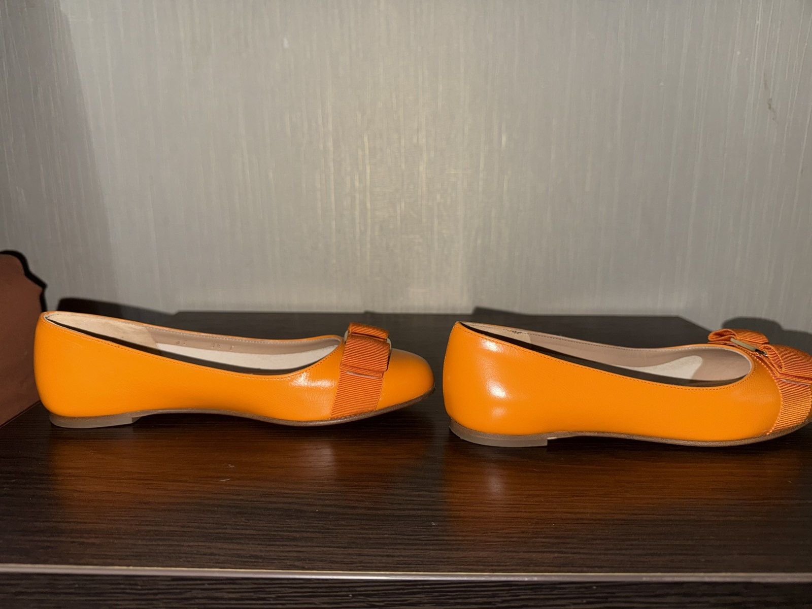 Salvatore Ferragamo Salvatore Ferragamo Vara lether ballet flats Size US 4.5 / IT 34.5 - 3 Thumbnail