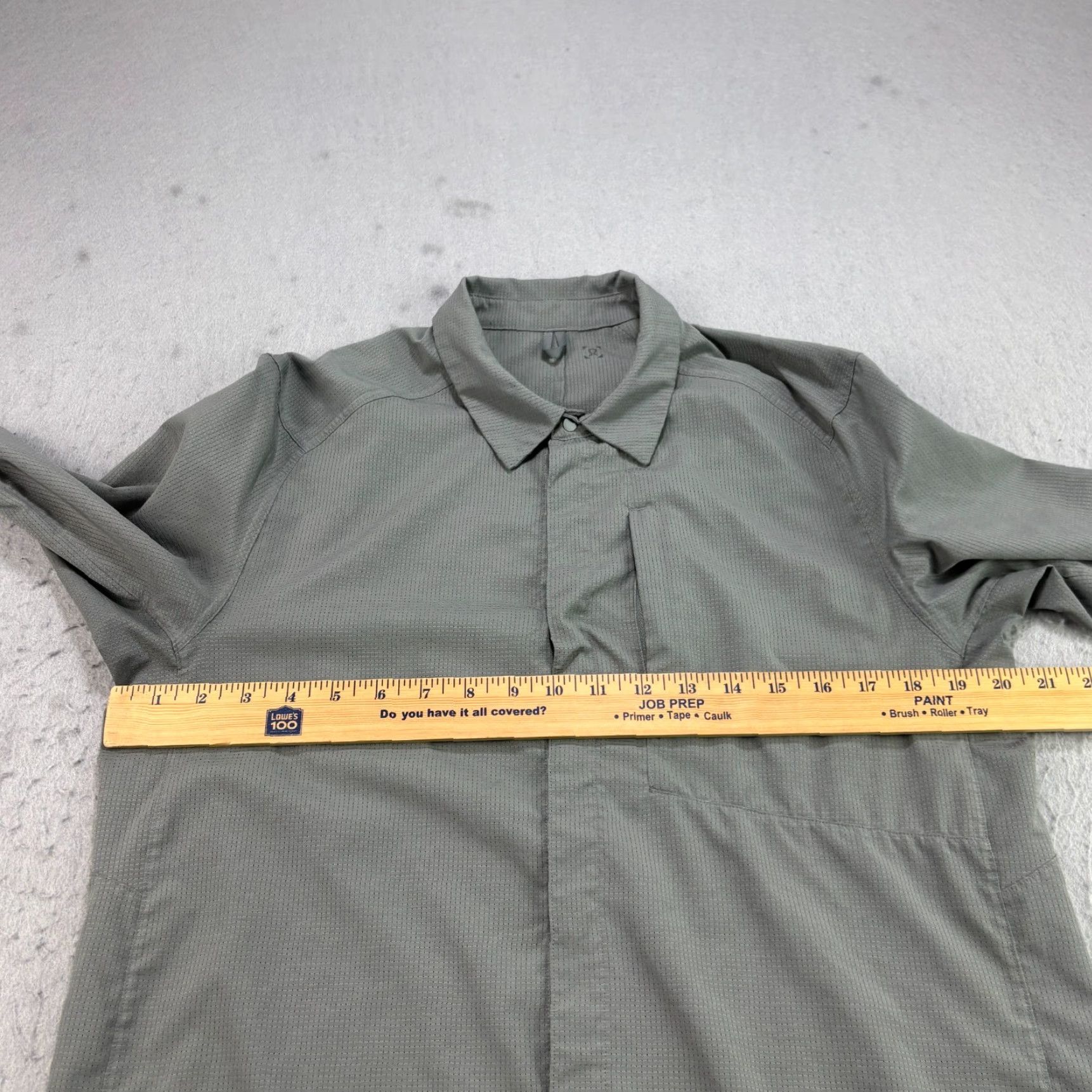 Lululemon Lululemon Shirt Mens Medium Gray Snap Up Long Sleeve Performance Casual Size US M / EU 48-50 / 2 - 5 Thumbnail