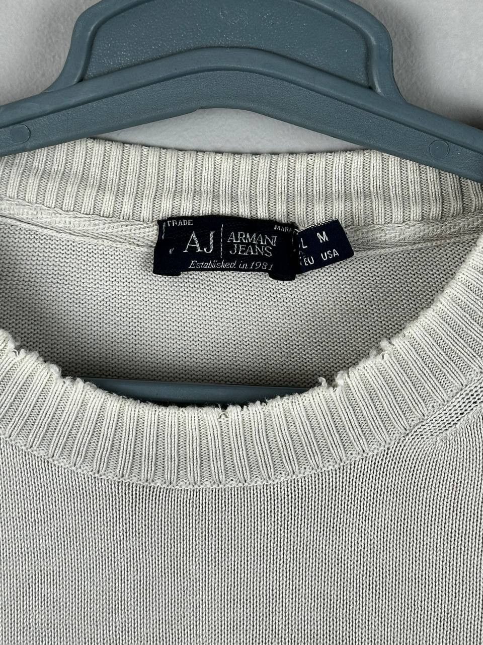 Armani Rare Vintage Armani Jeans Distressed Sweater Size L Size US L / EU 52-54 / 3 - 5 Thumbnail