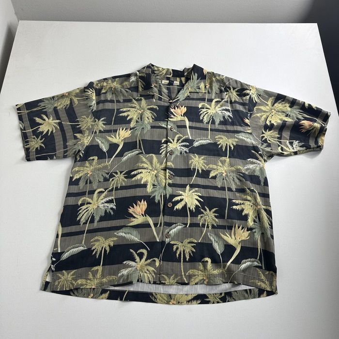 Tommy bahama mele hot sale kalikimaka camp shirt