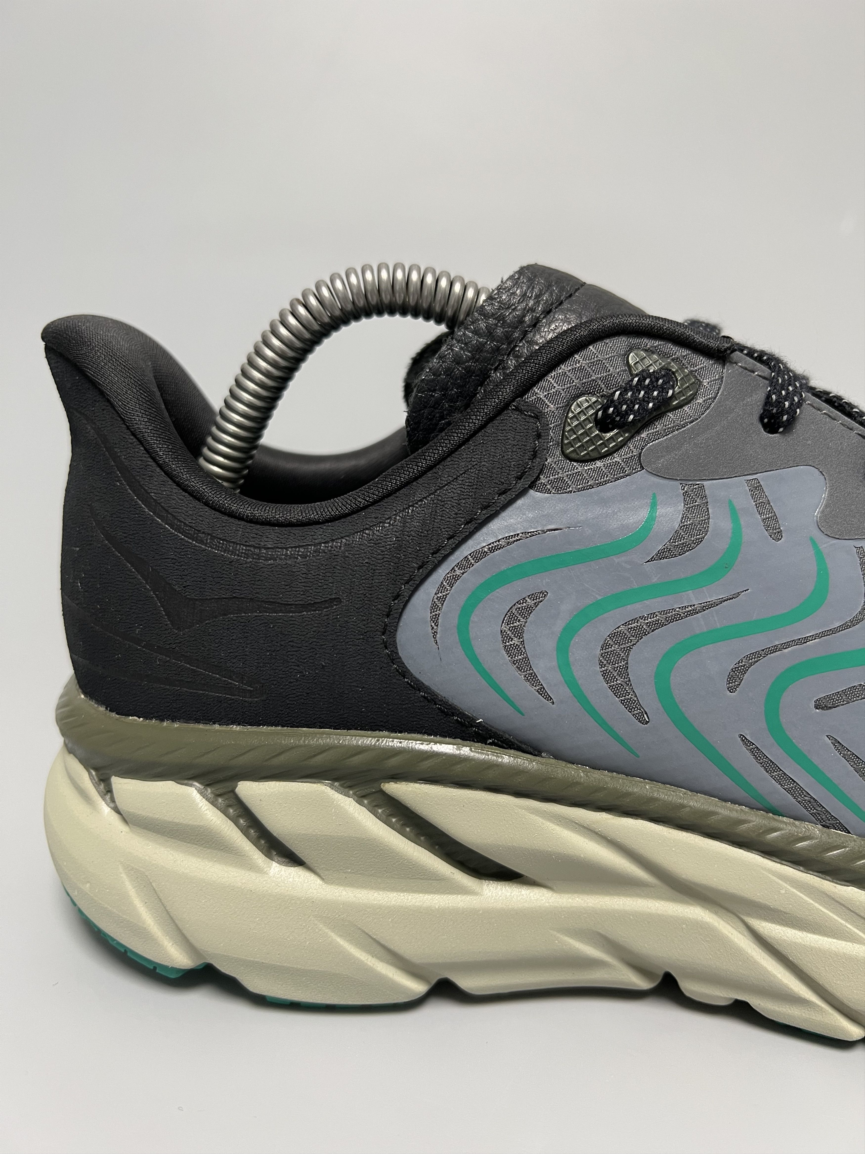 Hoka Hoka One One U Clifton LS 'Stealth Tech Pack' Running Shoes Size US 7 / EU 40 - 12 Thumbnail