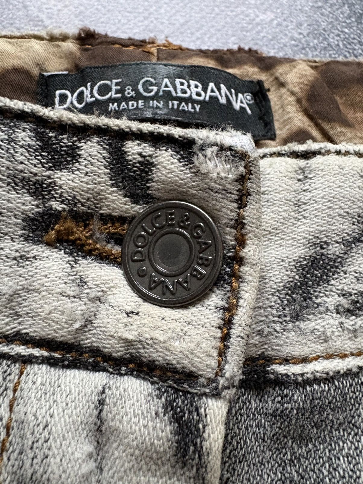 Dolce & Gabbana Vintage Dolce & Gabbana Y2K Wash Distressed Denim Jeans Size 27" / US 4 / IT 40 - 12 Thumbnail