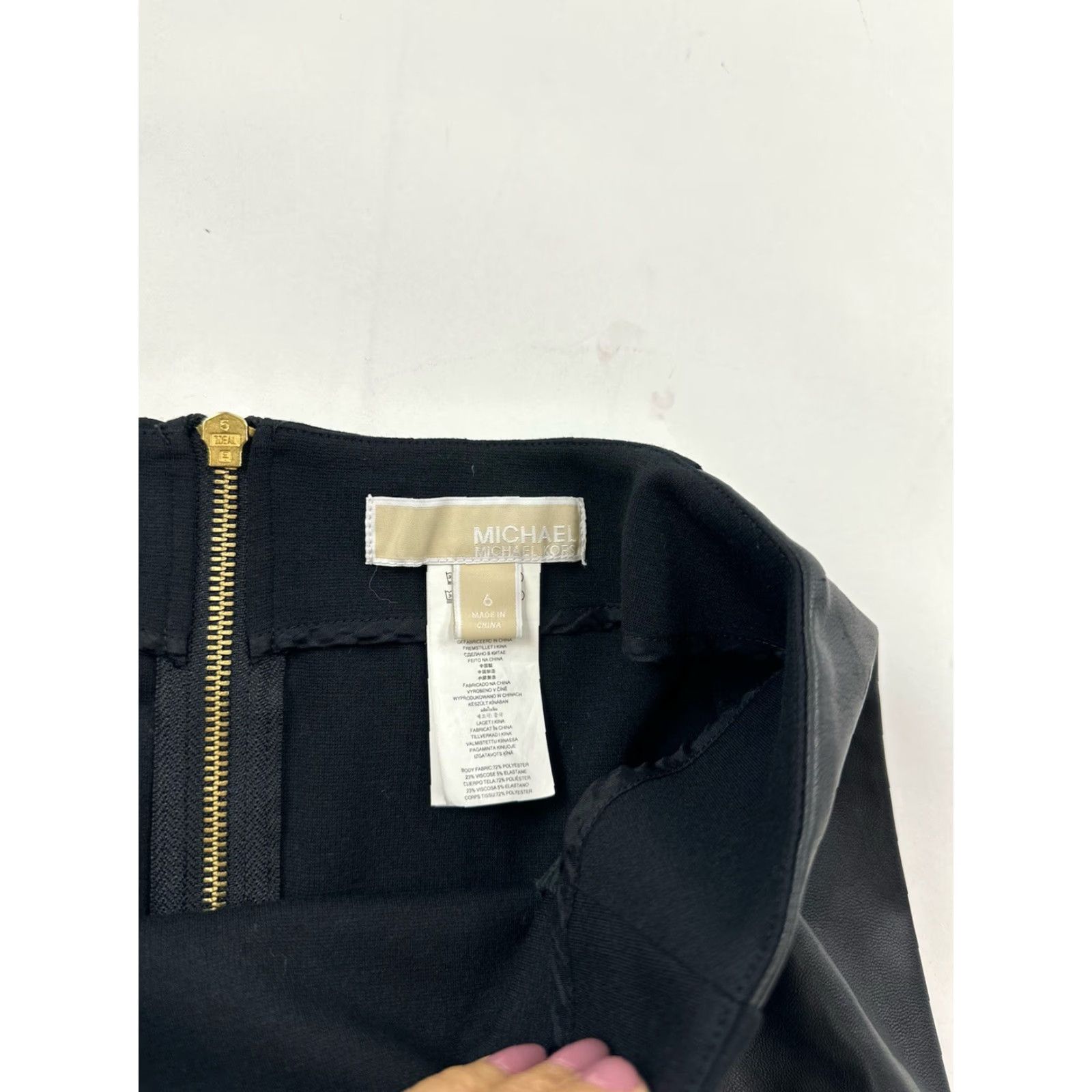 Michael Kors MICHAEL KORS Skirt Women’s 6 Black Faux Leather Knee Length Mid Rise Zipper Casual Business Pencil Size 28" / US 6 / IT 42 - 3 Thumbnail