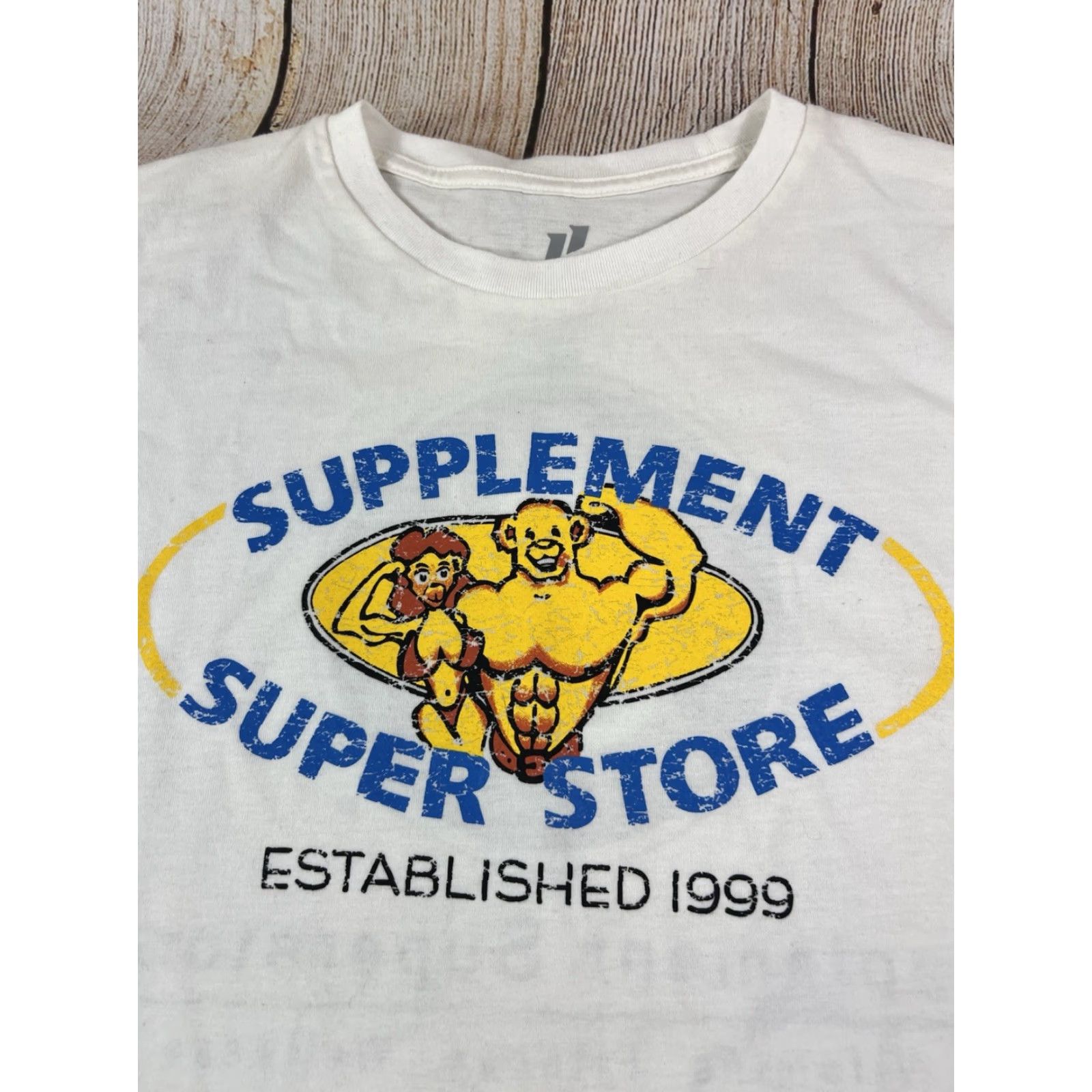 Vintage 1st Phorm T Shirt White Size Medium Men's Regular Size M Bear Gym Fitness Animal Theme, Pre owned Good condition Size US M / EU 48-50 / 2 - 2 Thumbnail