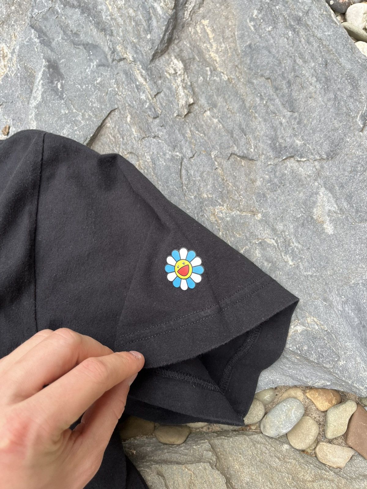 Takashi Murakami × Uniqlo Uniqlo X Takashi Murakami pocket tee floral Doreamon t-shirt Size US M / EU 48-50 / 2 - 15 Thumbnail