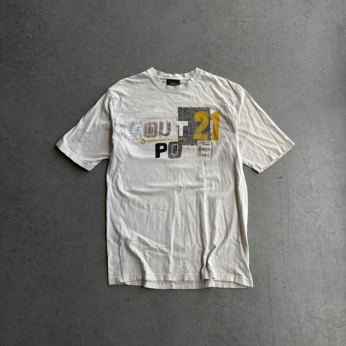 Southpole × Vintage Vintage Y2K Southpole Large Tan T Shirt Off white baggy Size US XL / EU 56 / 4 - 1 Thumbnail
