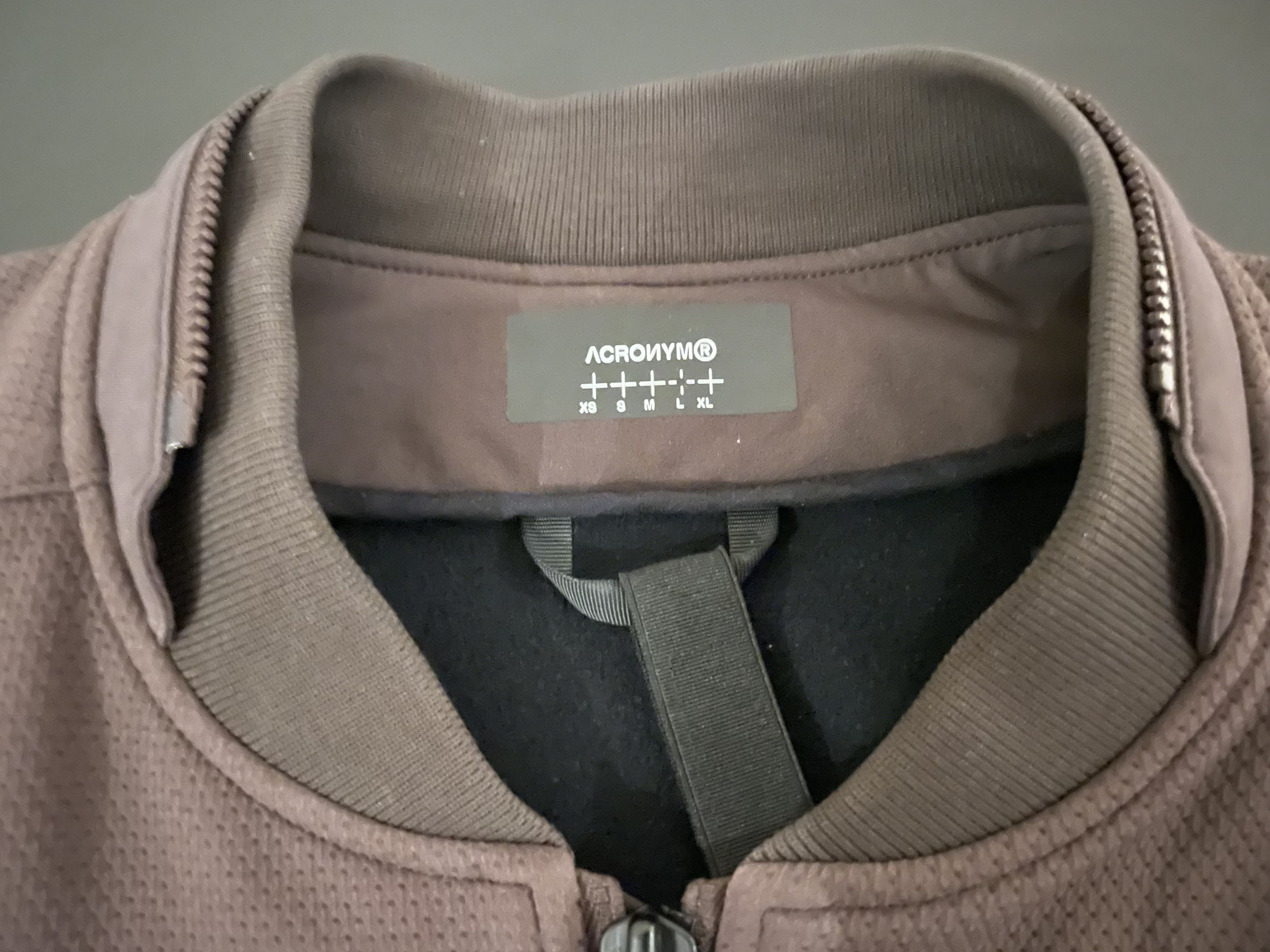 Acronym Acronym J90-SS / schwarzrot / size L / New Size US L / EU 52-54 / 3 - 8 Thumbnail