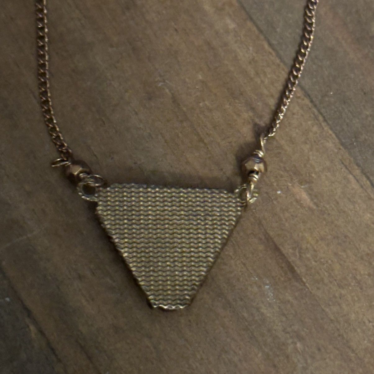 Vintage Vintage long bronze tone red triangle glass necklace Size ONE SIZE - 3 Thumbnail