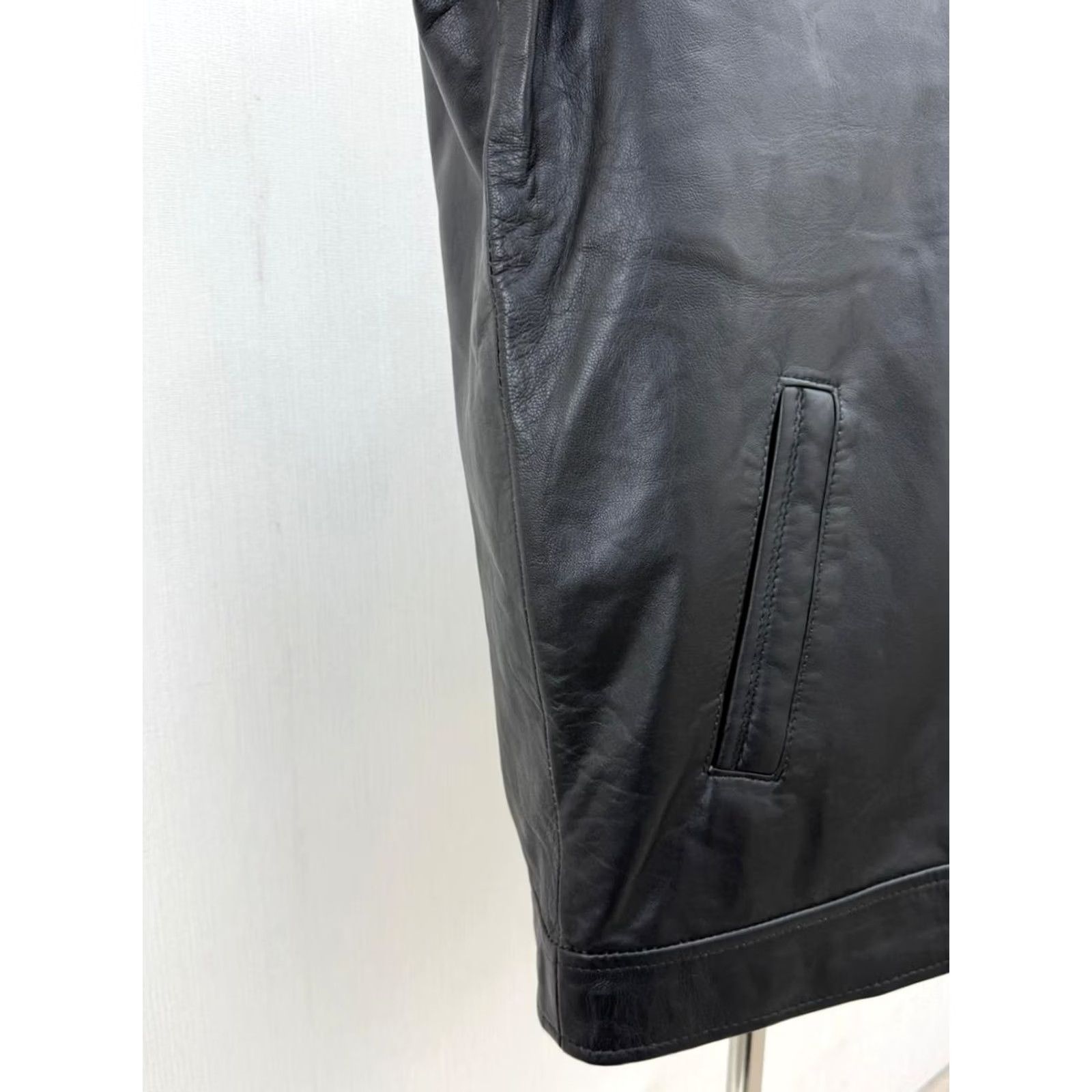 Vintage Men's Italian Leather Jacket - Sheepskin, Normal Cut, Black, Size L, Premium Soft Coat, 90s Theme, Military Style, Full Zip, Pockets, Regular Fit Size US L / EU 52-54 / 3 - 7 Thumbnail