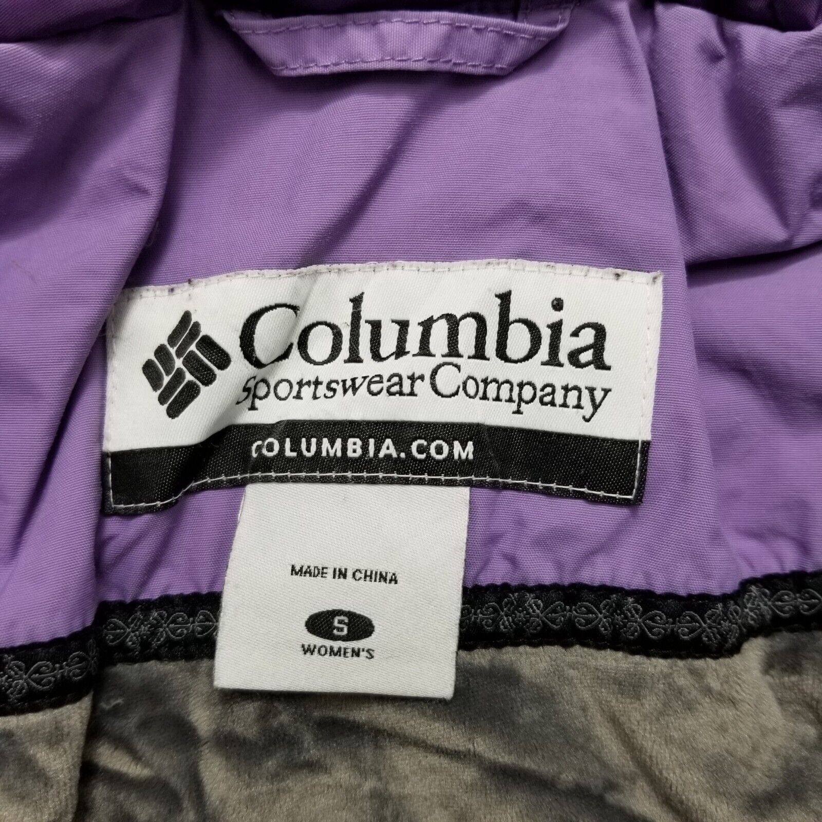 Columbia Columbia Womens Jacket Small Purple Pockets Full Zip Hooded Size S / US 4 / IT 40 - 8 Thumbnail